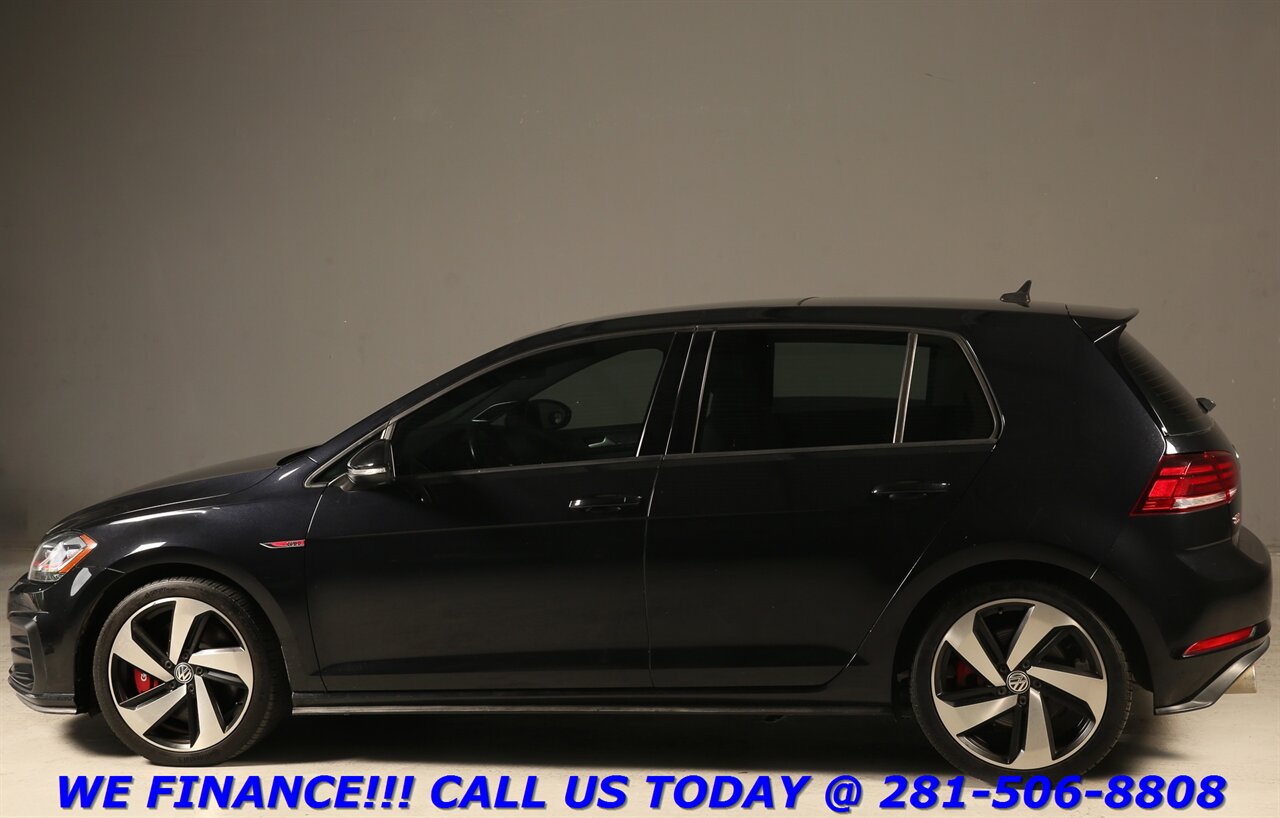 2019 Volkswagen Golf GTI SE NAV SUNROOF 6-SPEED MANUAL LEATHER FENDER S   - Photo 4 - Houston, TX 77031