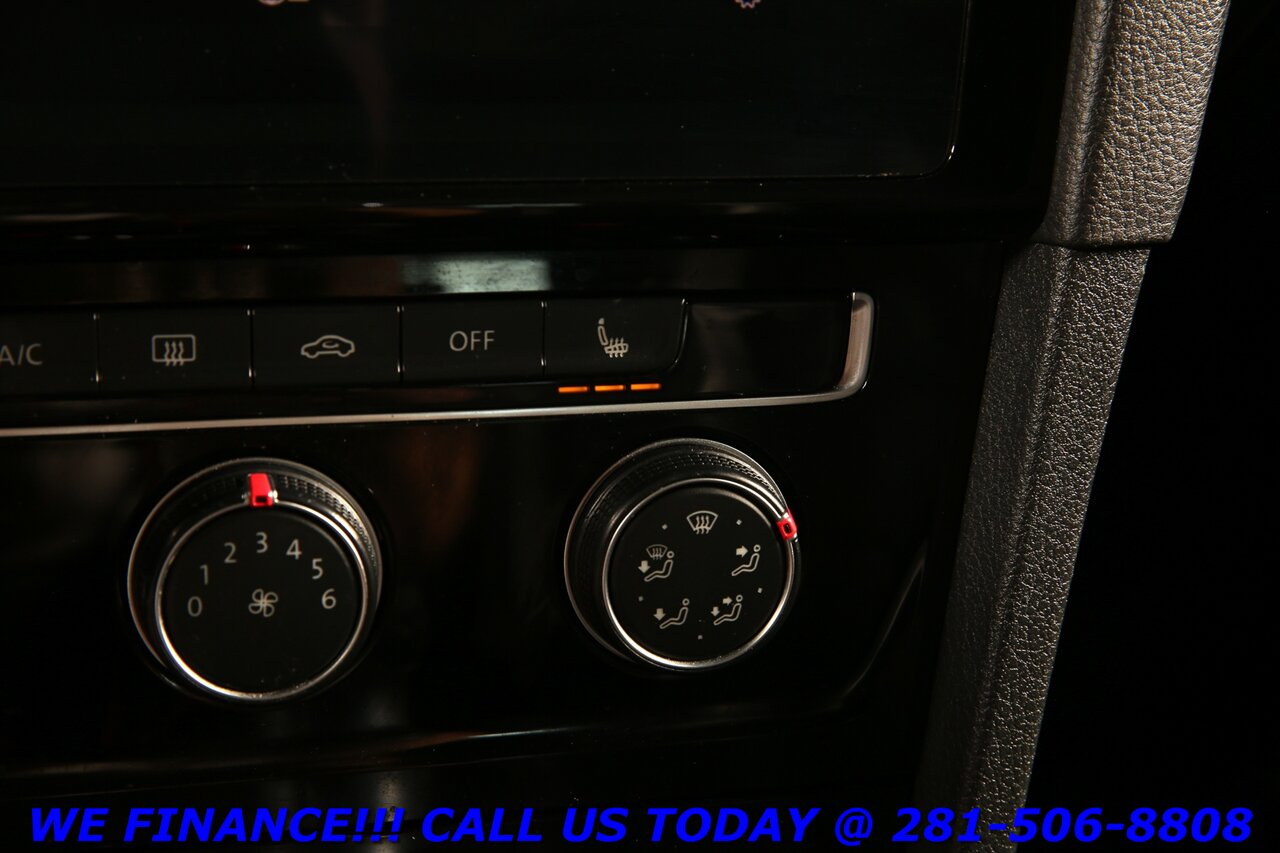 2019 Volkswagen Golf GTI SE NAV SUNROOF 6-SPEED MANUAL LEATHER FENDER S   - Photo 17 - Houston, TX 77031