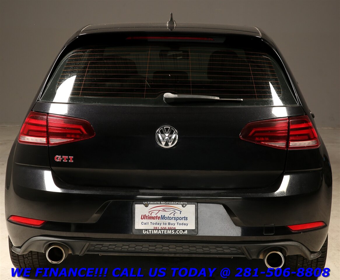 2019 Volkswagen Golf GTI SE NAV SUNROOF 6-SPEED MANUAL LEATHER FENDER S   - Photo 5 - Houston, TX 77031