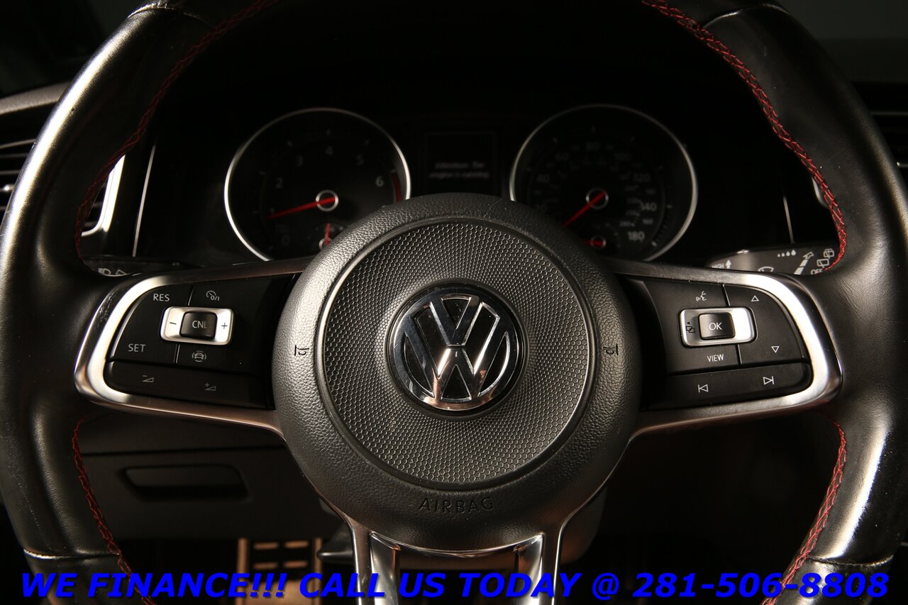 2019 Volkswagen Golf GTI SE NAV SUNROOF 6-SPEED MANUAL LEATHER FENDER S   - Photo 14 - Houston, TX 77031