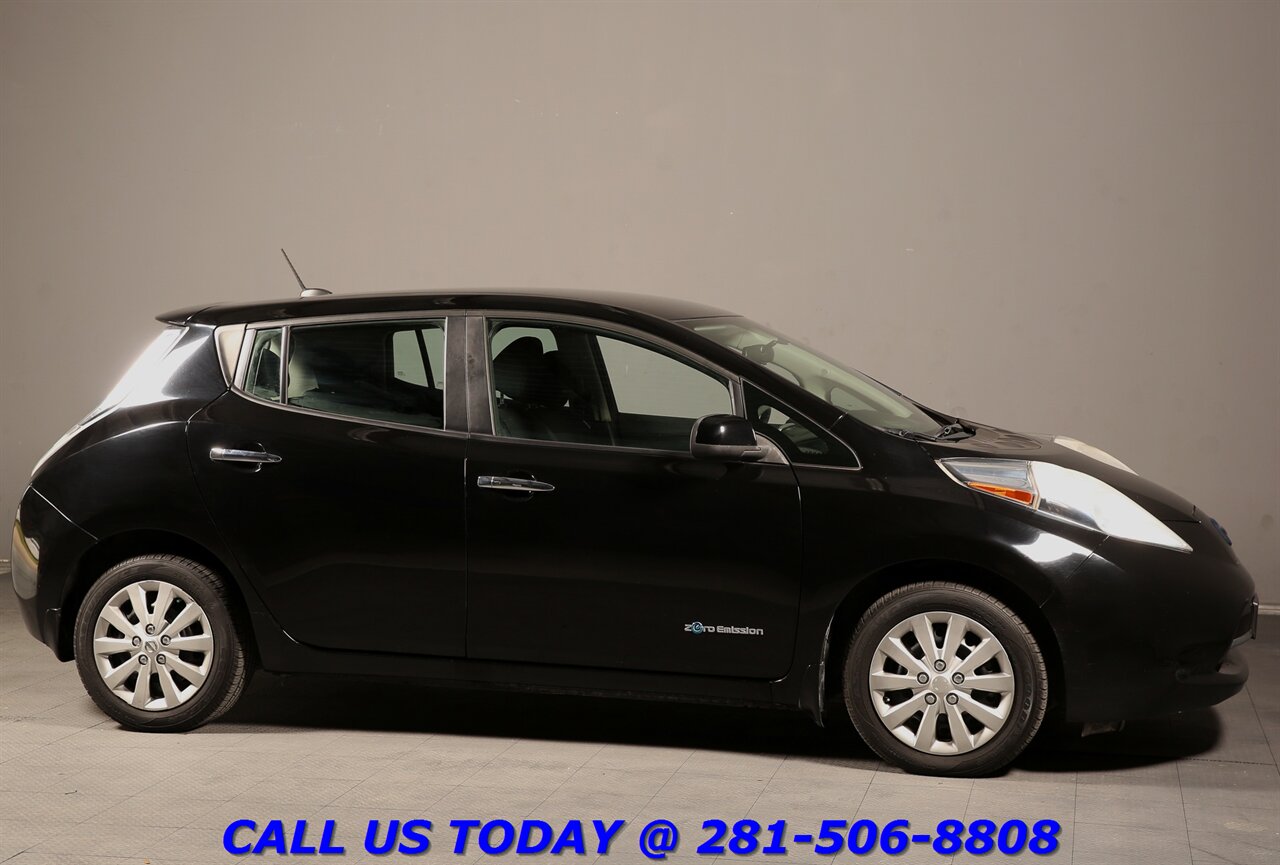 2016 Nissan LEAF 2016 S QUICK CHARGE HEATSEAT CAMERA KEYLESS 54K ML   - Photo 9 - Houston, TX 77031