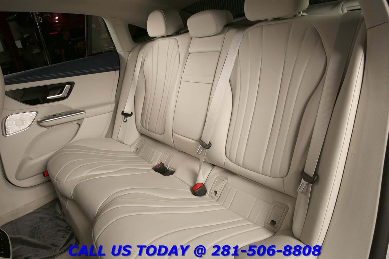2023 Mercedes-Benz EQE 2023 EQE350 4MATIC AMGPremium AWD NAV HUD PANO 17K - Photo 23 - Houston, TX 77031