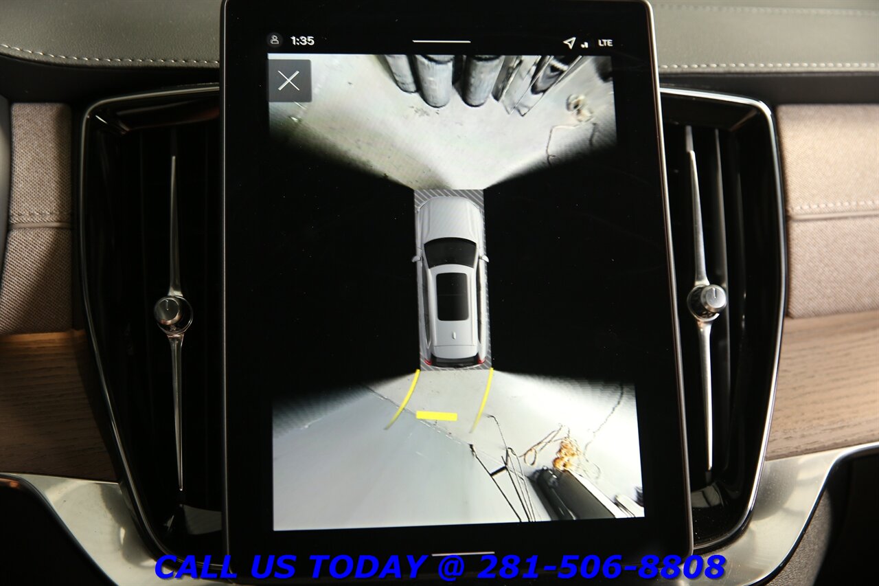 2026 Volvo XC90 2026 B6 Plus AWD NAV PANO BLIS 7-PASS HARMAN 10 Mi   - Photo 18 - Houston, TX 77031