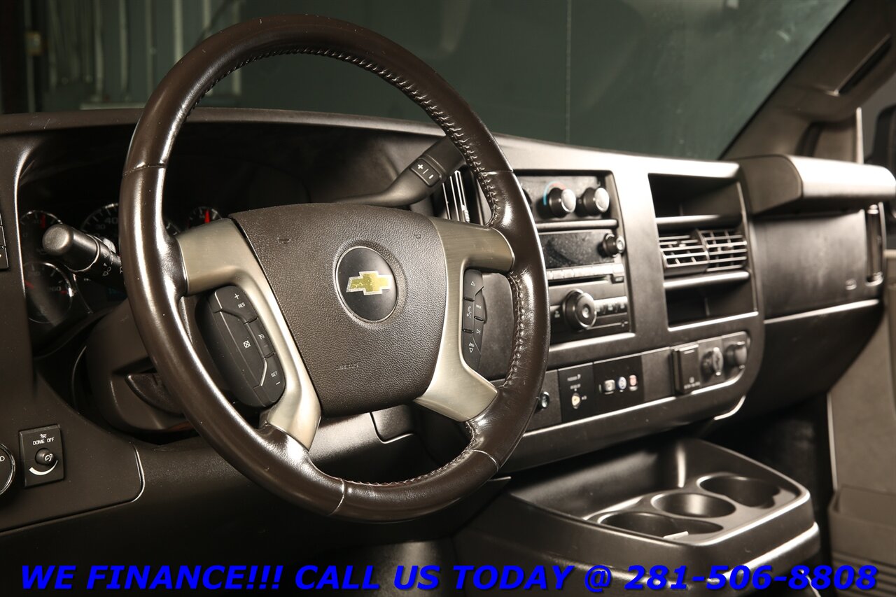 2017 Chevrolet Express 2017 3500 LS 15-PASS AUTO CRUISE A/C PWR 15K MLS! - Photo 8 - Houston, TX 77031