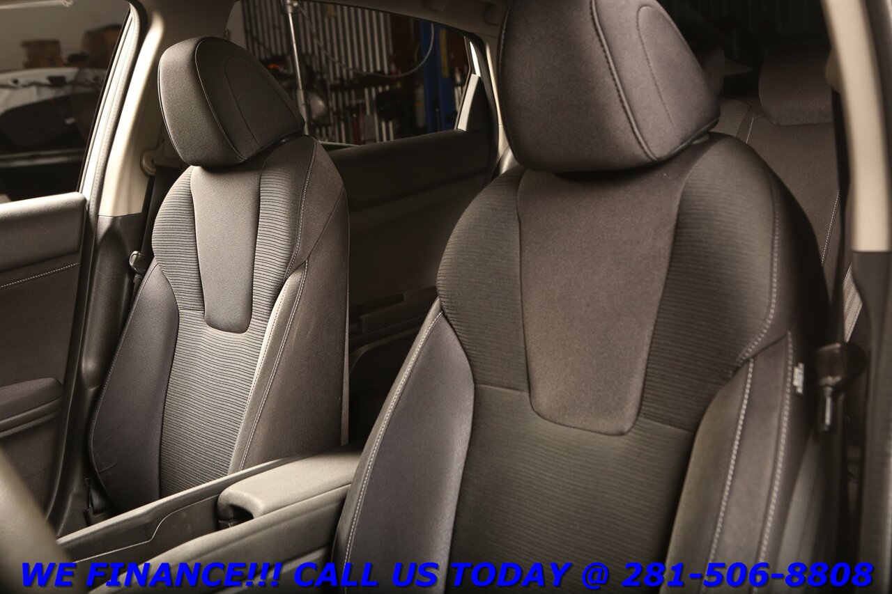 2019 Honda Insight 2019 LX SPORT CAMERA KEYGO LED 48+ MPG HYBRID   - Photo 12 - Houston, TX 77031