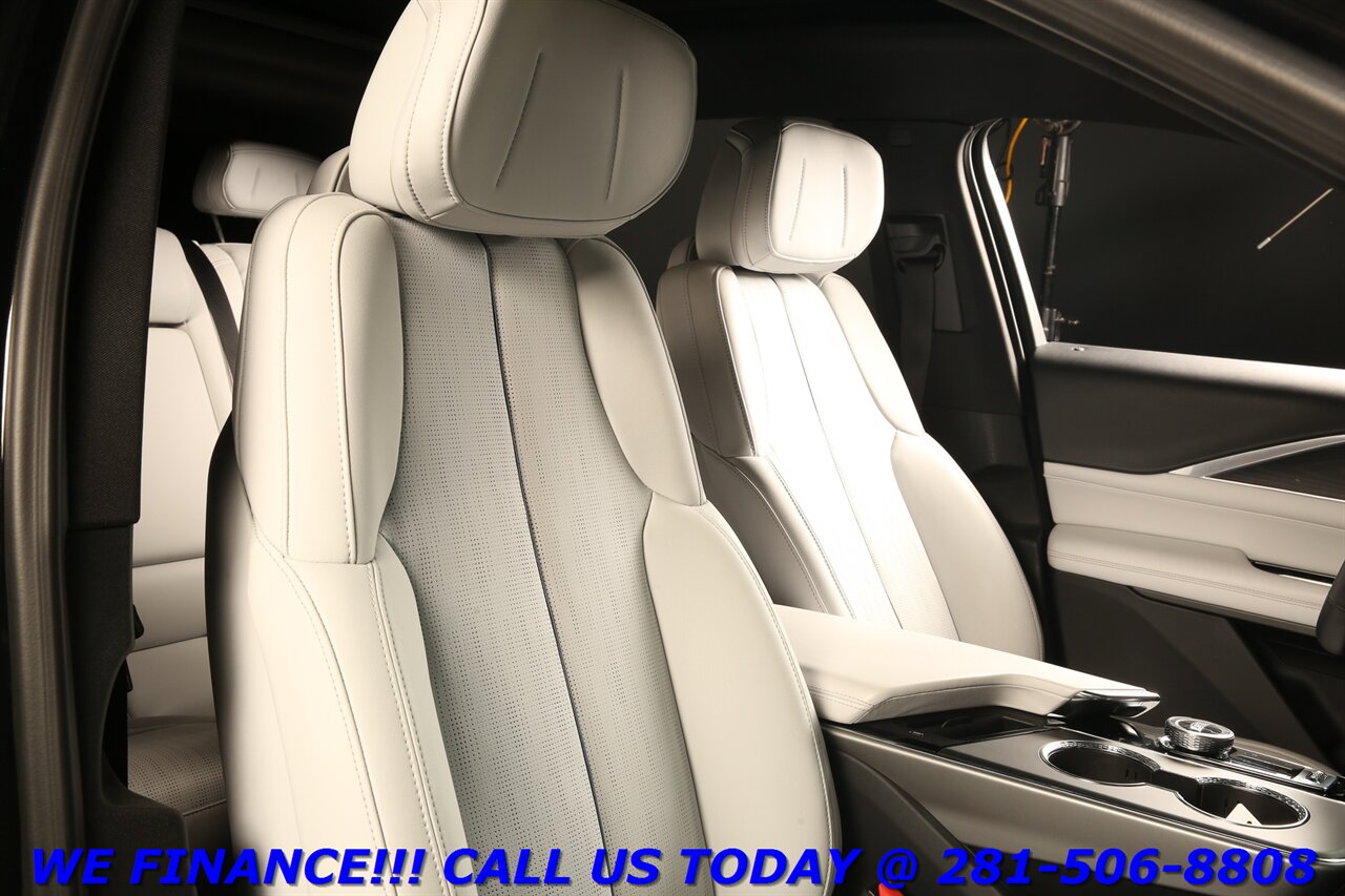 2024 Cadillac LYRIQ 2024 Sport NAV PANO ADAPTCRUISE BLIS 360CAM 25K ML - Photo 21 - Houston, TX 77031