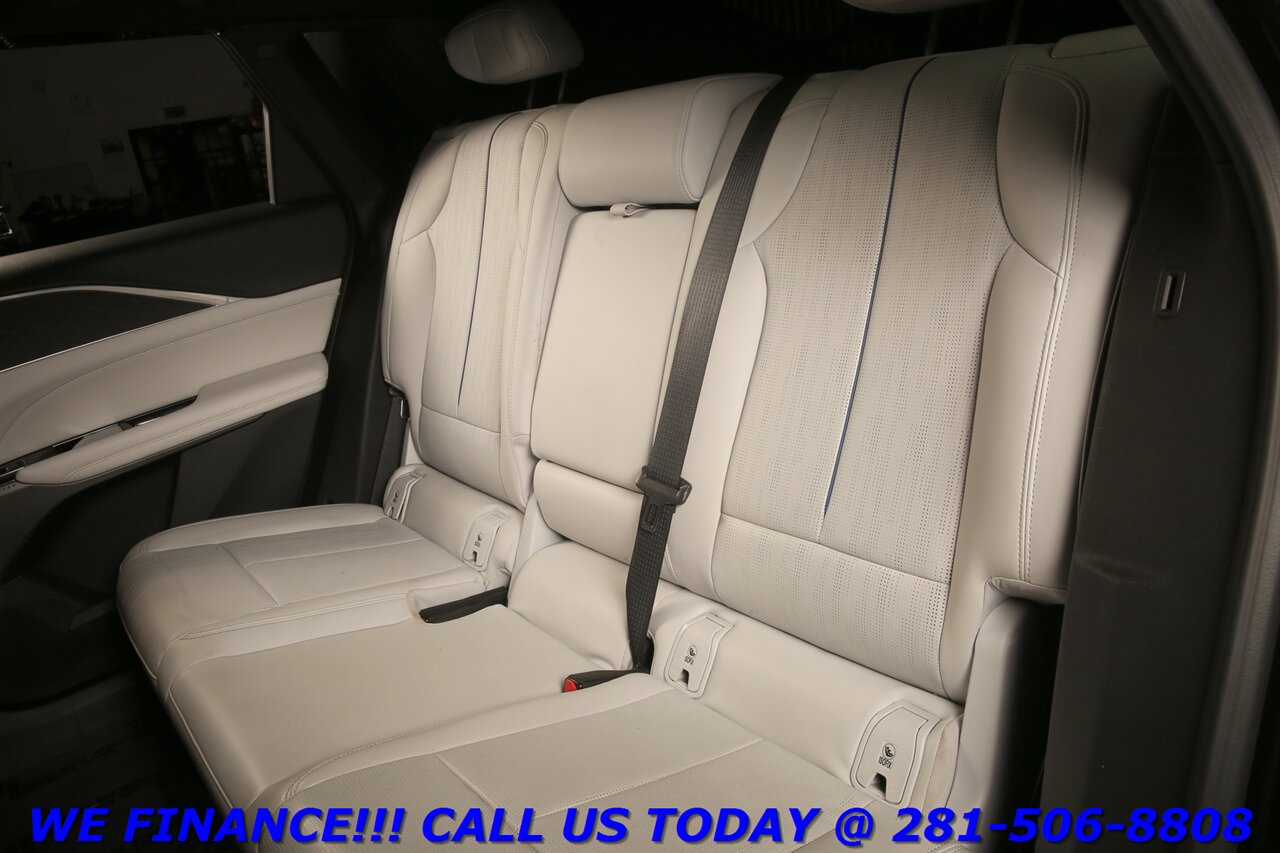 2024 Cadillac LYRIQ 2024 Sport NAV PANO ADAPTCRUISE BLIS 360CAM 25K ML - Photo 23 - Houston, TX 77031