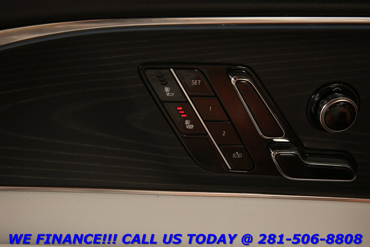 2024 Cadillac LYRIQ 2024 Sport NAV PANO ADAPTCRUISE BLIS 360CAM 25K ML - Photo 10 - Houston, TX 77031