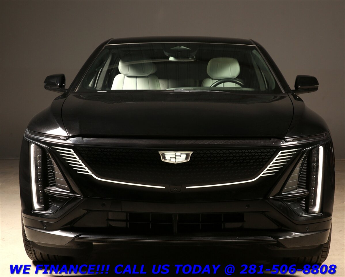 2024 Cadillac LYRIQ 2024 Sport NAV PANO ADAPTCRUISE BLIS 360CAM 25K ML - Photo 8 - Houston, TX 77031
