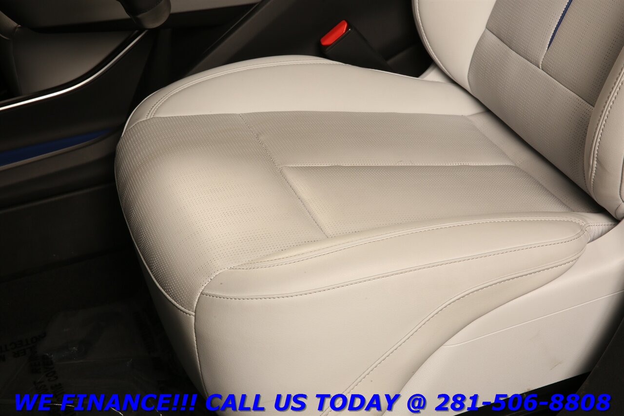 2024 Cadillac LYRIQ 2024 Sport NAV PANO ADAPTCRUISE BLIS 360CAM 25K ML - Photo 14 - Houston, TX 77031
