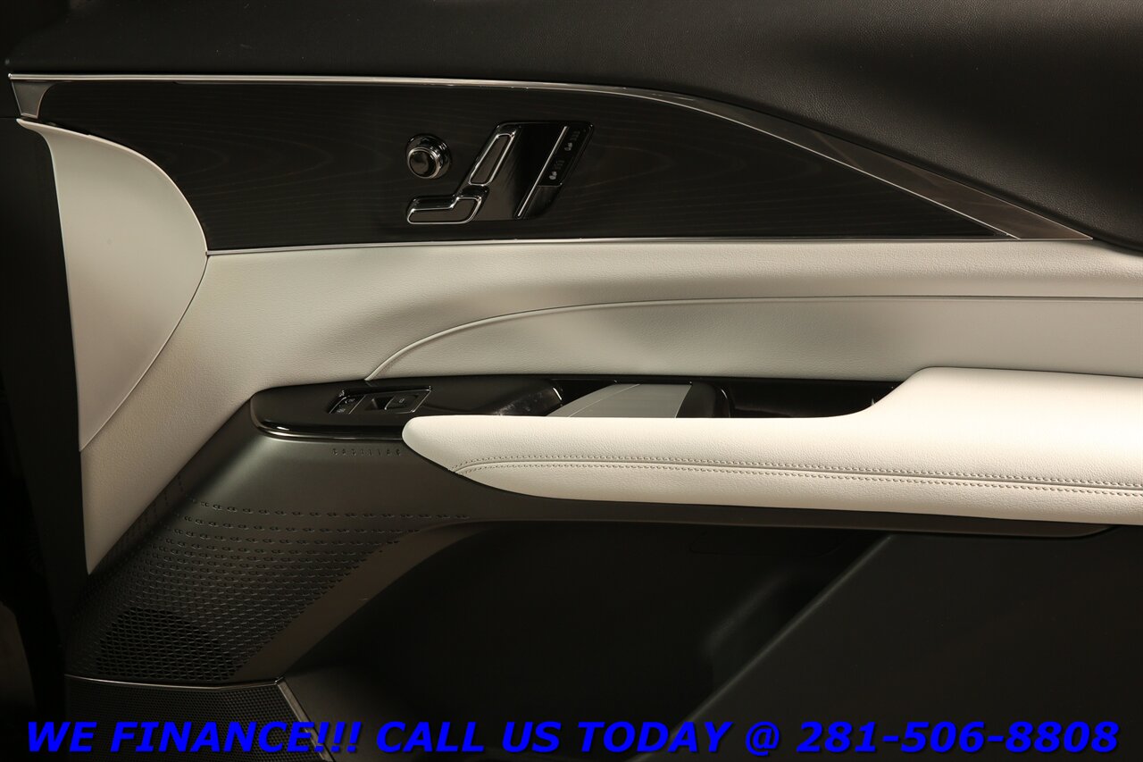 2024 Cadillac LYRIQ 2024 Sport NAV PANO ADAPTCRUISE BLIS 360CAM 25K ML - Photo 26 - Houston, TX 77031