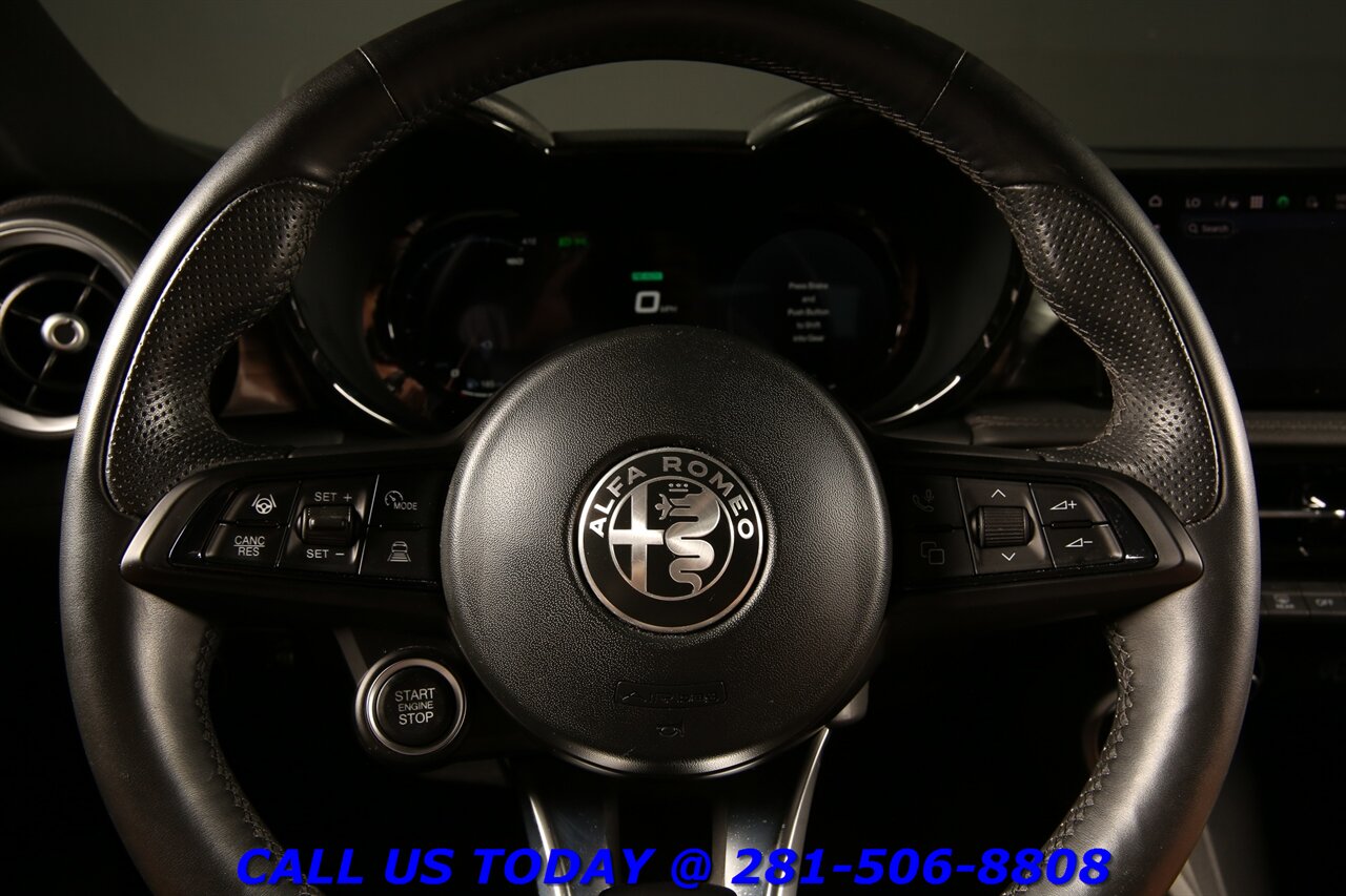 2024 Alfa Romeo Tonale Plug-InHybrid 2024 Ti AWD NAV SUN ADAPTcruise BLIS HARMAN 11K Mi - Photo 14 - Houston, TX 77031