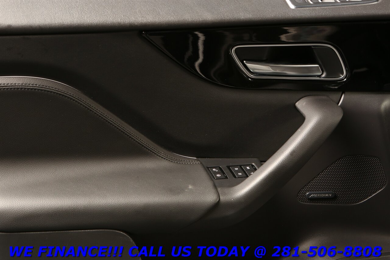2020 Jaguar F-Pace 2020 25t Premium AWD NAV PANO BLIND MERIDIAN 34K   - Photo 25 - Houston, TX 77031