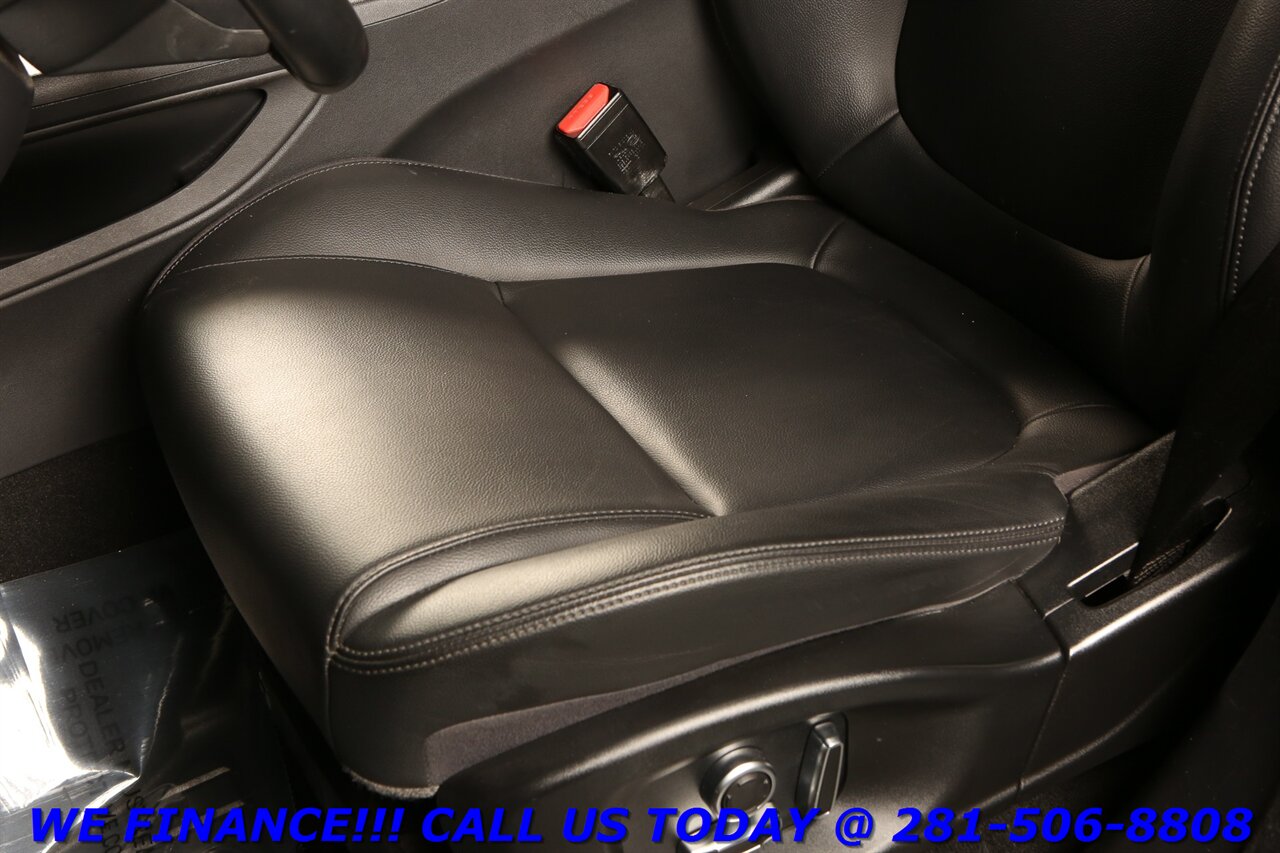 2020 Jaguar F-Pace 2020 25t Premium AWD NAV PANO BLIND MERIDIAN 34K   - Photo 13 - Houston, TX 77031