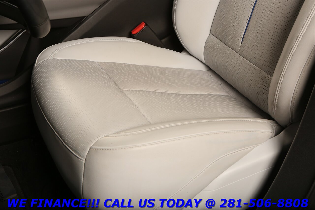 2023 Cadillac LYRIQ 2023 LUXURY CARPLAY NAV PANO ADAPT CRUISE BLIS - Photo 14 - Houston, TX 77031