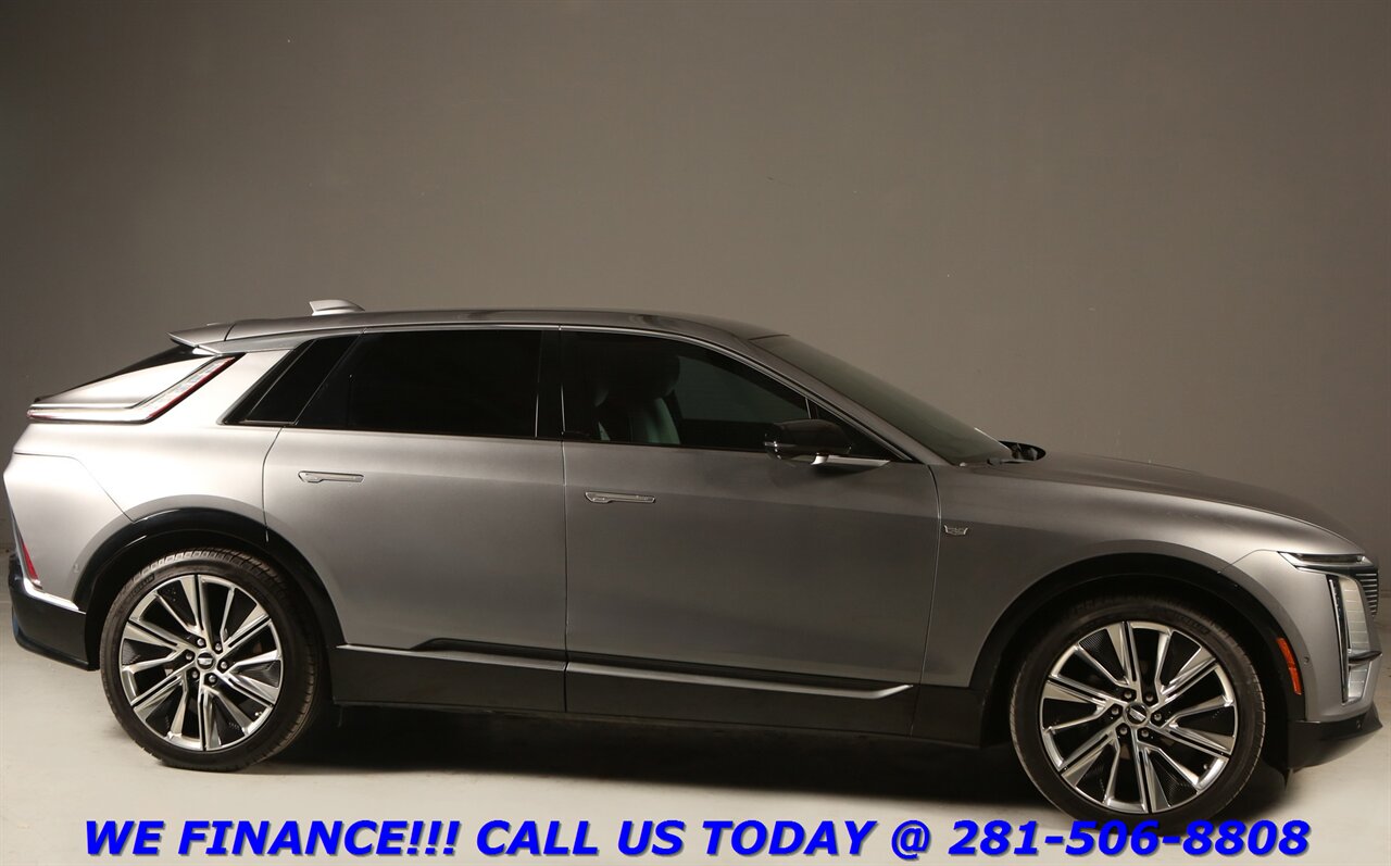 2023 Cadillac LYRIQ 2023 LUXURY CARPLAY NAV PANO ADAPT CRUISE BLIS - Photo 7 - Houston, TX 77031