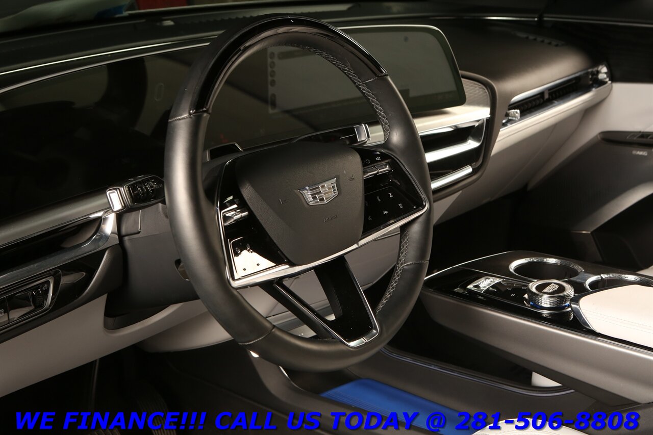 2023 Cadillac LYRIQ 2023 LUXURY CARPLAY NAV PANO ADAPT CRUISE BLIS - Photo 11 - Houston, TX 77031