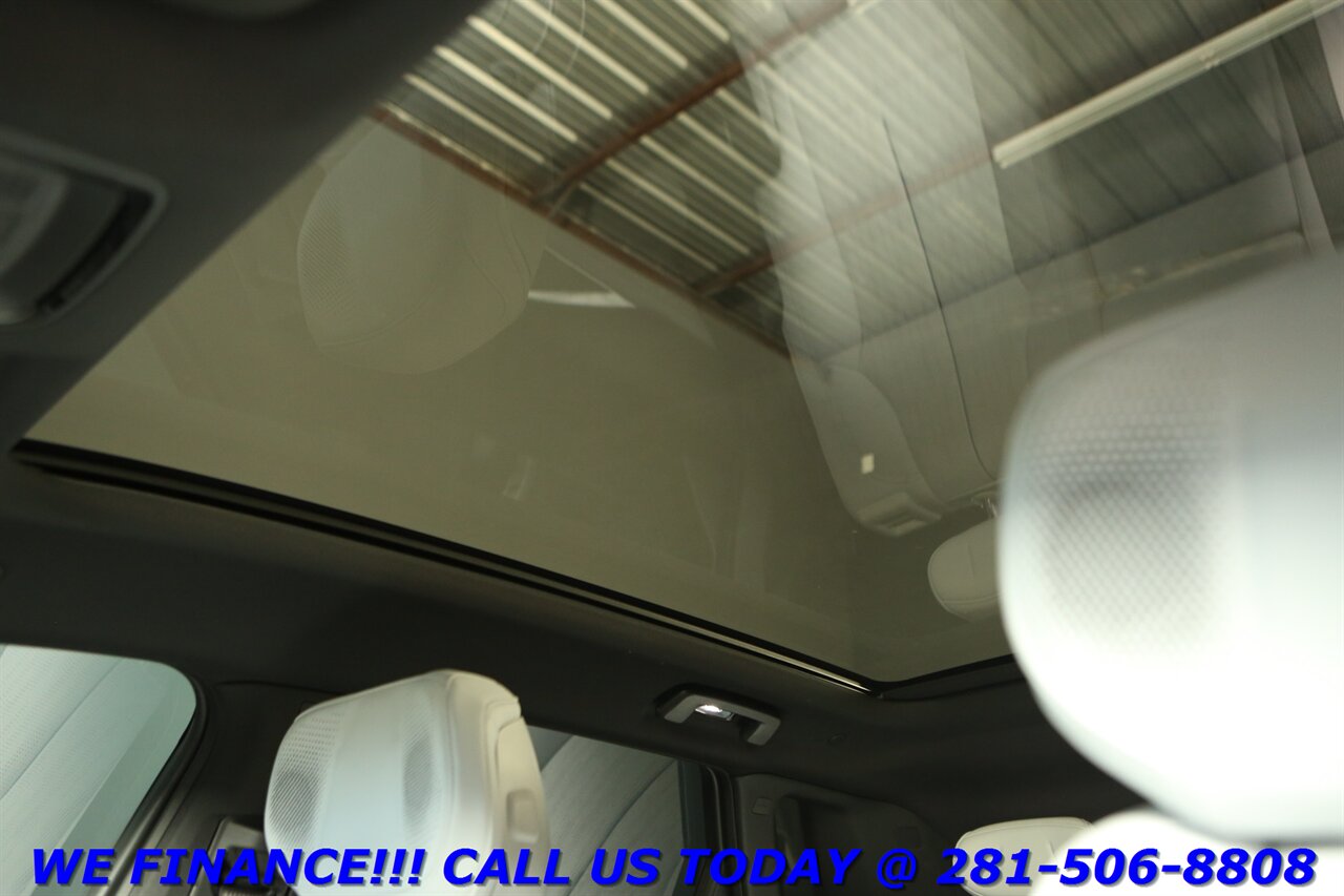 2023 Cadillac LYRIQ 2023 LUXURY CARPLAY NAV PANO ADAPT CRUISE BLIS - Photo 12 - Houston, TX 77031