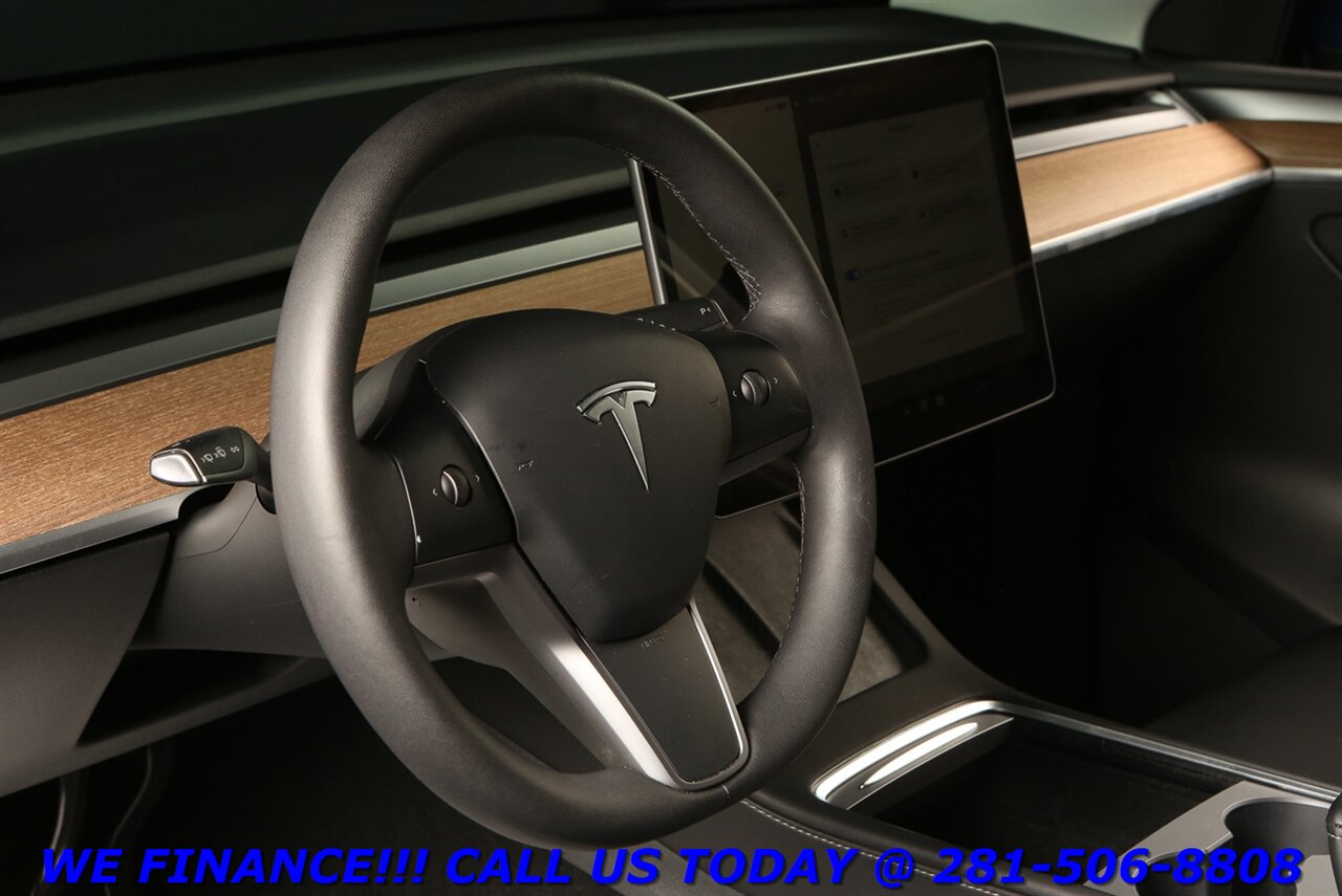 2024 Tesla Model Y 2024 Long Range AWD FSD NAV CAMERA WOOD 5K MILES!! - Photo 10 - Houston, TX 77031