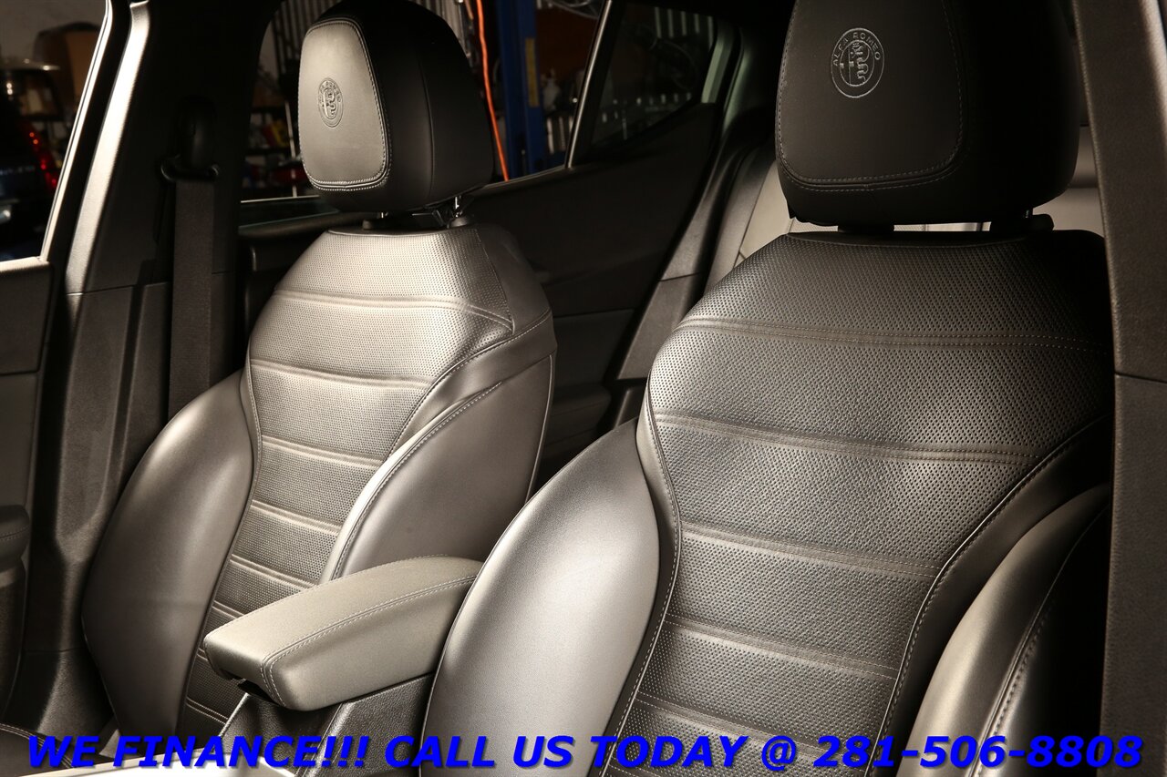 2024 Alfa Romeo Tonale Hybrid 2024 Ti eAWD PLUG-IN HYBRID NAV SUN 31K MLS   - Photo 11 - Houston, TX 77031