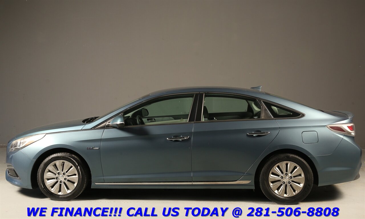 2016 Hyundai Sonata Hybrid 2016 SE HYBRID 40+ MPG CAMERA KEYGO BTOOTH 20K MLS   - Photo 4 - Houston, TX 77031