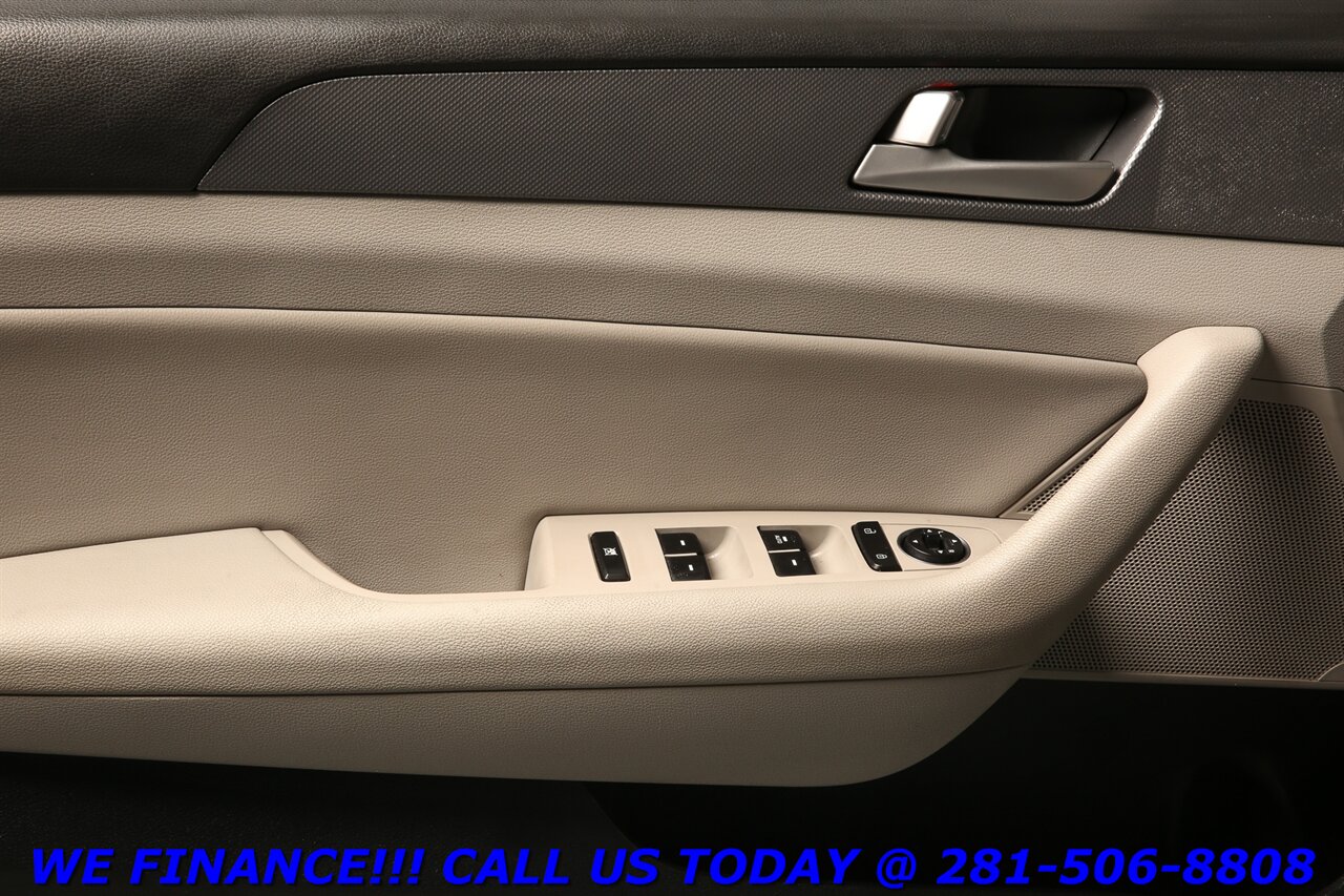 2016 Hyundai Sonata Hybrid 2016 SE HYBRID 40+ MPG CAMERA KEYGO BTOOTH 20K MLS   - Photo 10 - Houston, TX 77031