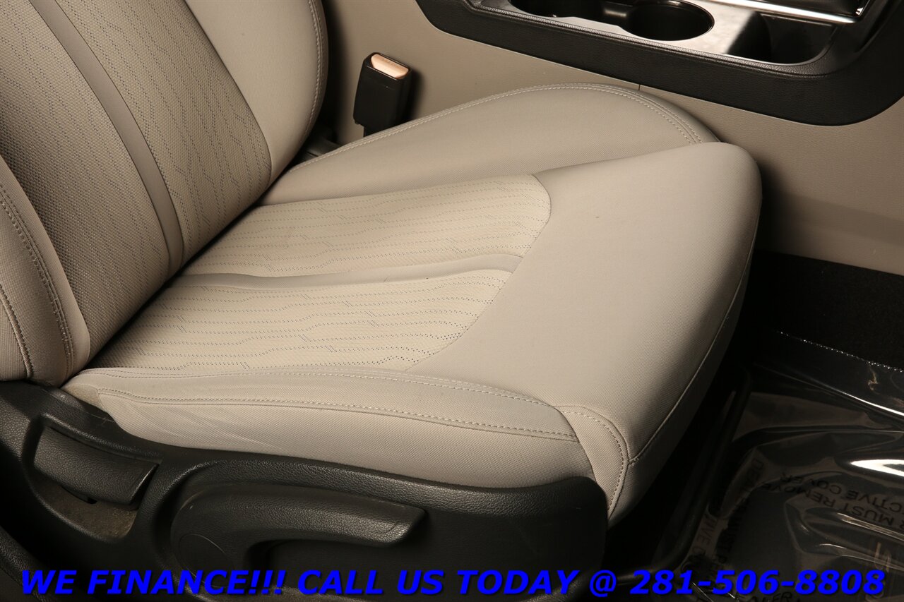 2016 Hyundai Sonata Hybrid 2016 SE HYBRID 40+ MPG CAMERA KEYGO BTOOTH 20K MLS   - Photo 20 - Houston, TX 77031