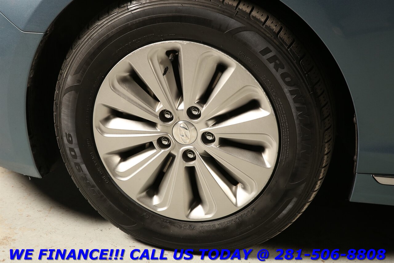 2016 Hyundai Sonata Hybrid 2016 SE HYBRID 40+ MPG CAMERA KEYGO BTOOTH 20K MLS   - Photo 24 - Houston, TX 77031