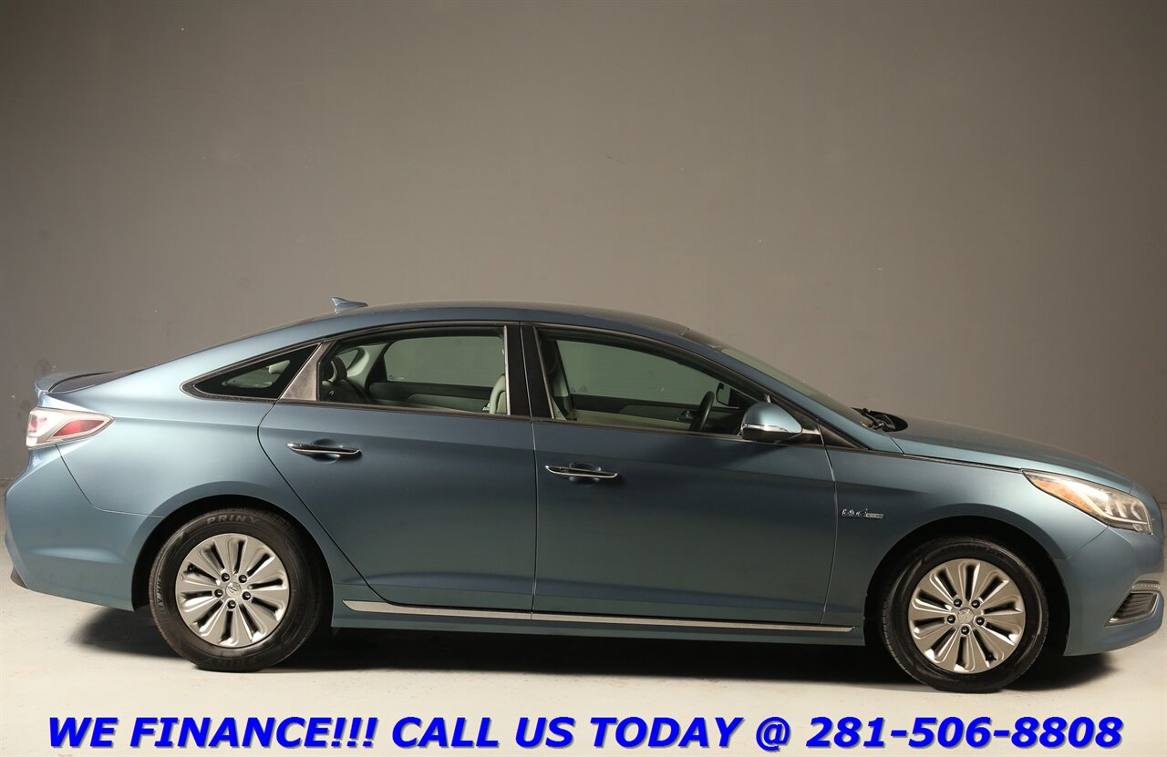 2016 Hyundai Sonata Hybrid 2016 SE HYBRID 40+ MPG CAMERA KEYGO BTOOTH 20K MLS   - Photo 7 - Houston, TX 77031