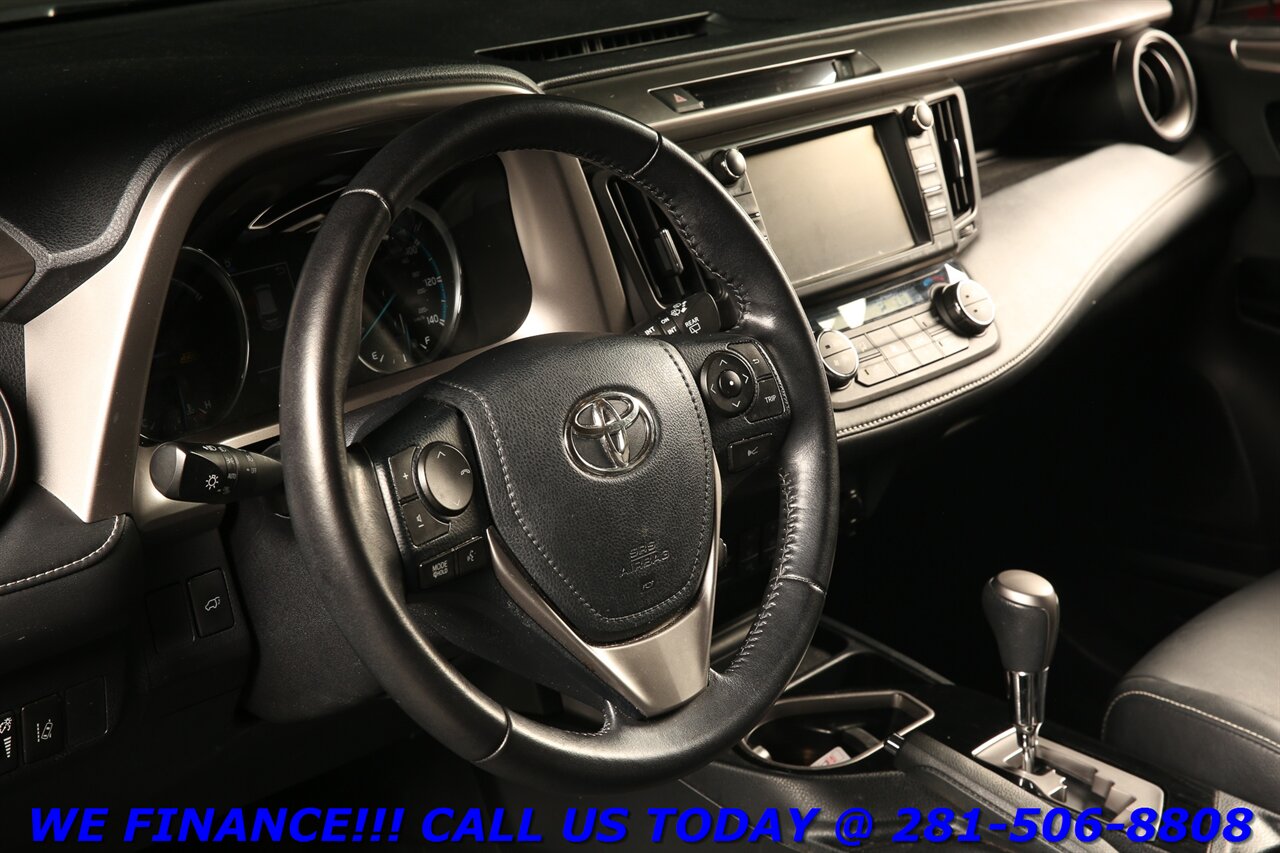 2016 Toyota RAV4 2016 HYBRID Limited AWD SUN ADAPTCRUISE 64K MLS - Photo 10 - Houston, TX 77031