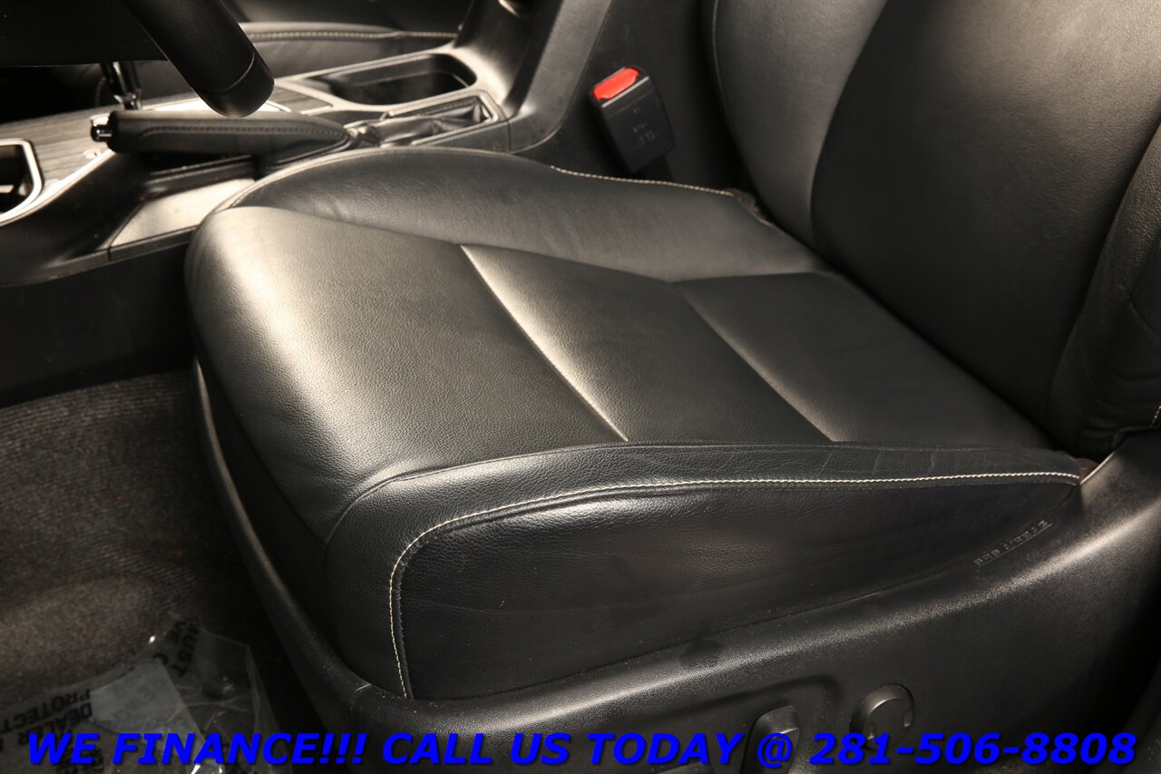 2016 Toyota RAV4 2016 HYBRID Limited AWD SUN ADAPTCRUISE 64K MLS - Photo 13 - Houston, TX 77031