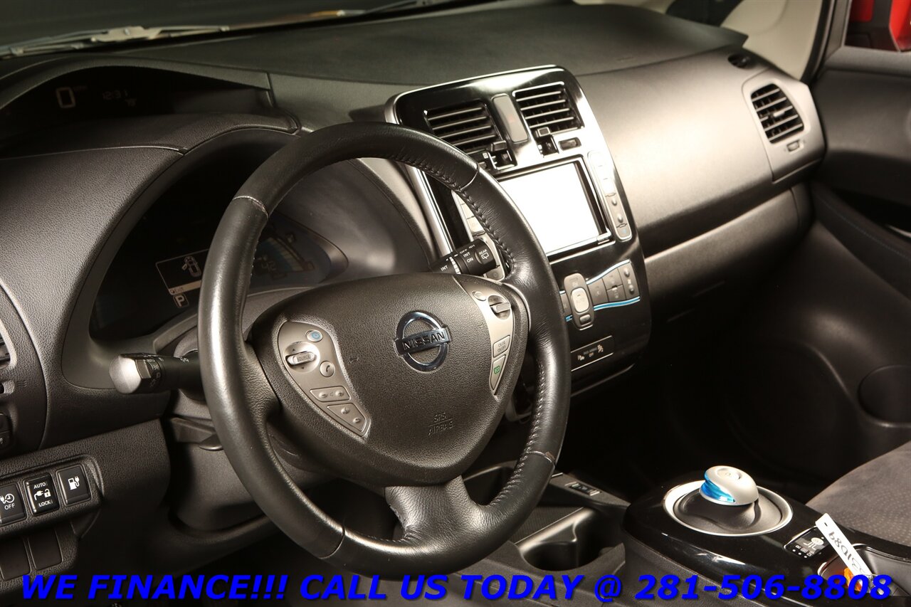 2015 Nissan LEAF 2015 QUICK CHARGE LED NAV HEATSEATS CAM IRS REBATE - Photo 11 - Houston, TX 77031