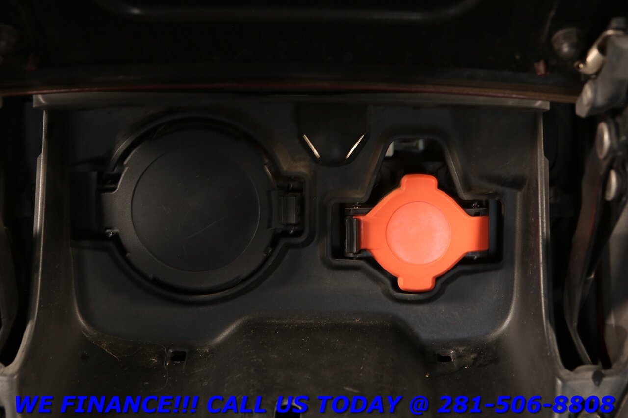 2015 Nissan LEAF 2015 QUICK CHARGE LED NAV HEATSEATS CAM IRS REBATE - Photo 4 - Houston, TX 77031
