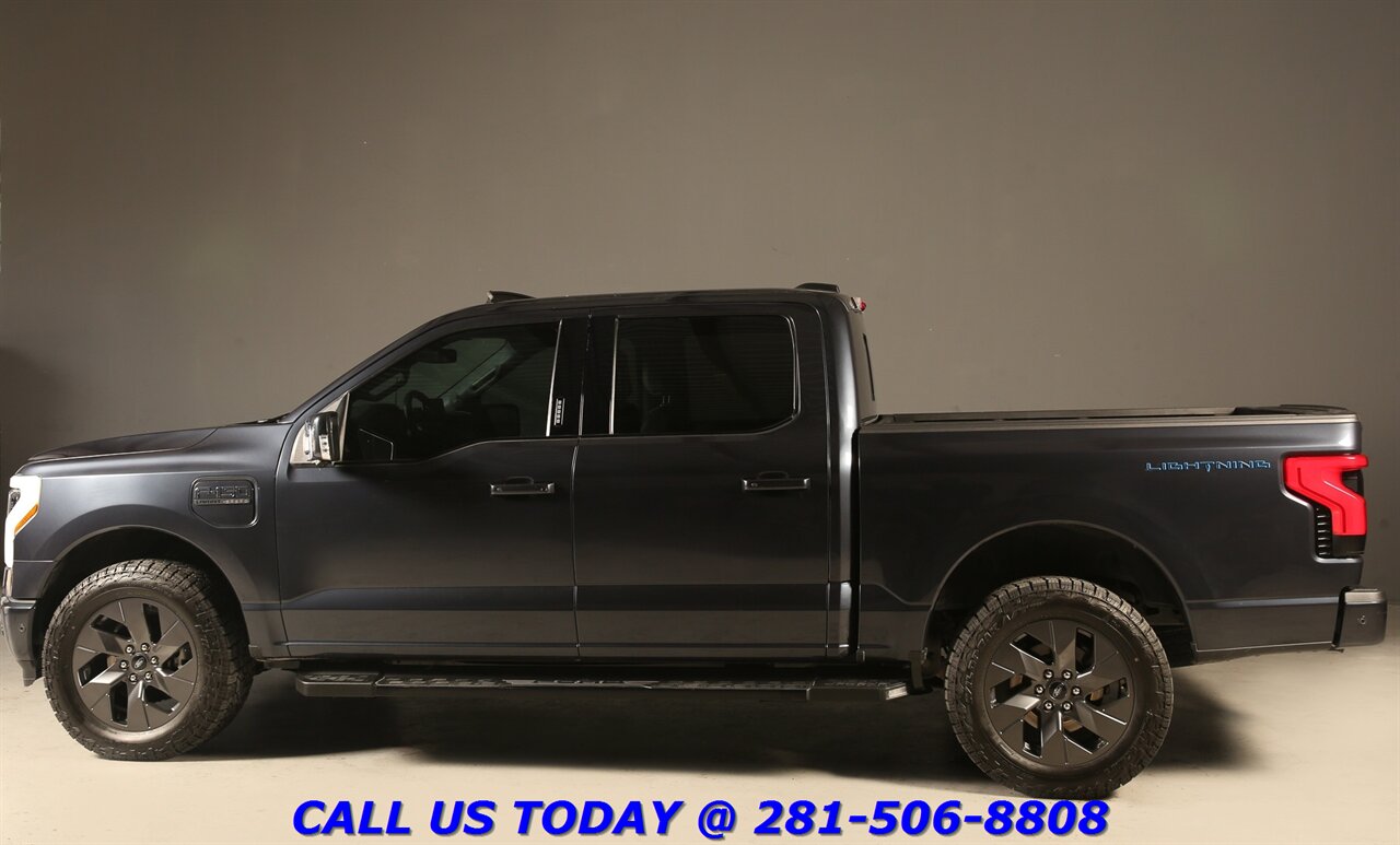 2022 Ford F-150 Lightning 2022 Lariat Crew 4x4 COPILOT NAV PANO ADAPT 39K Mi   - Photo 4 - Houston, TX 77031