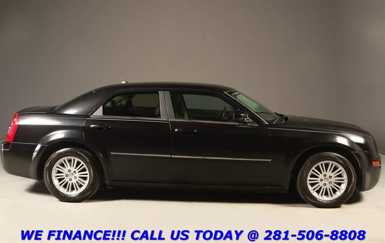 2008 Chrysler CHRYSLER 300 TOURING LEATHER CRUISE BLUETOOTH PWR SEAT - Photo 6 - Houston, TX 77031