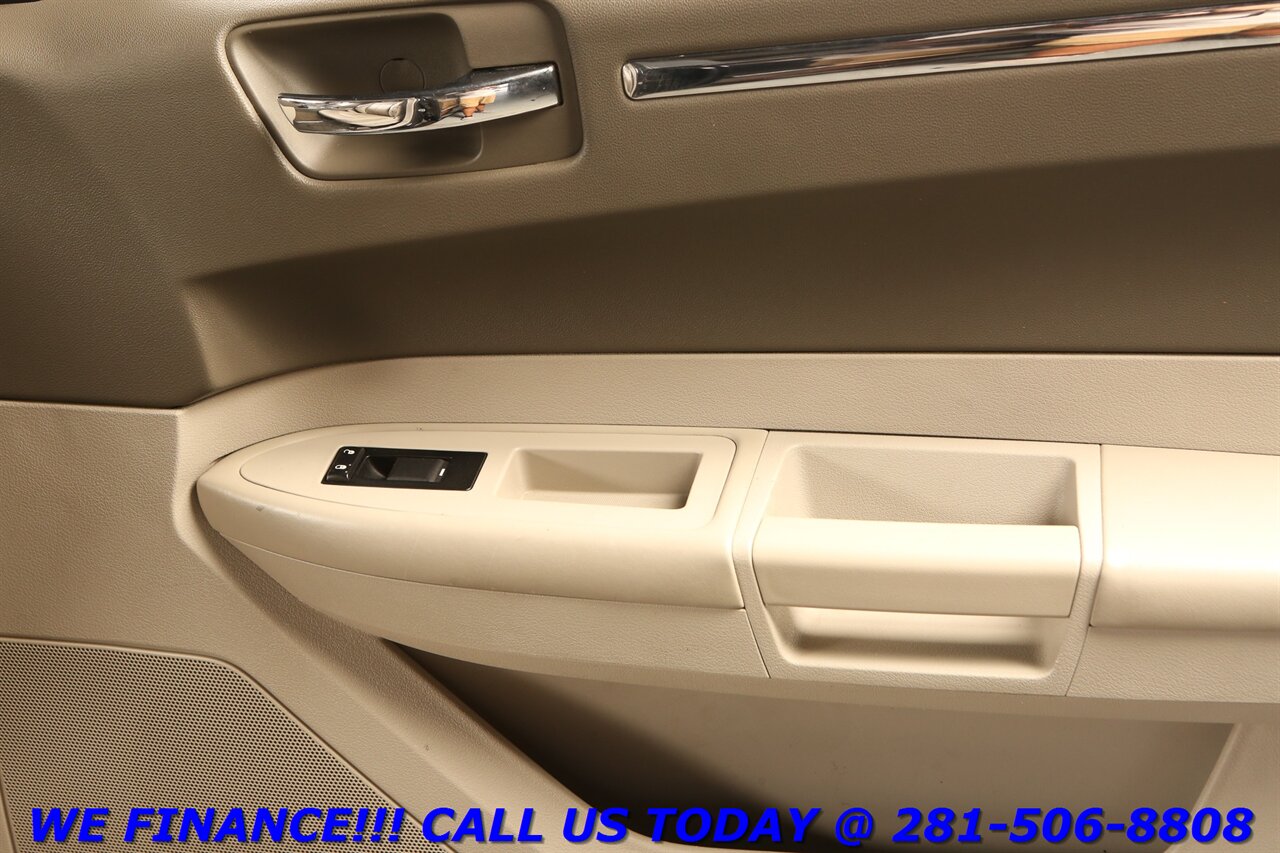 2008 Chrysler CHRYSLER 300 TOURING LEATHER CRUISE BLUETOOTH PWR SEAT - Photo 17 - Houston, TX 77031
