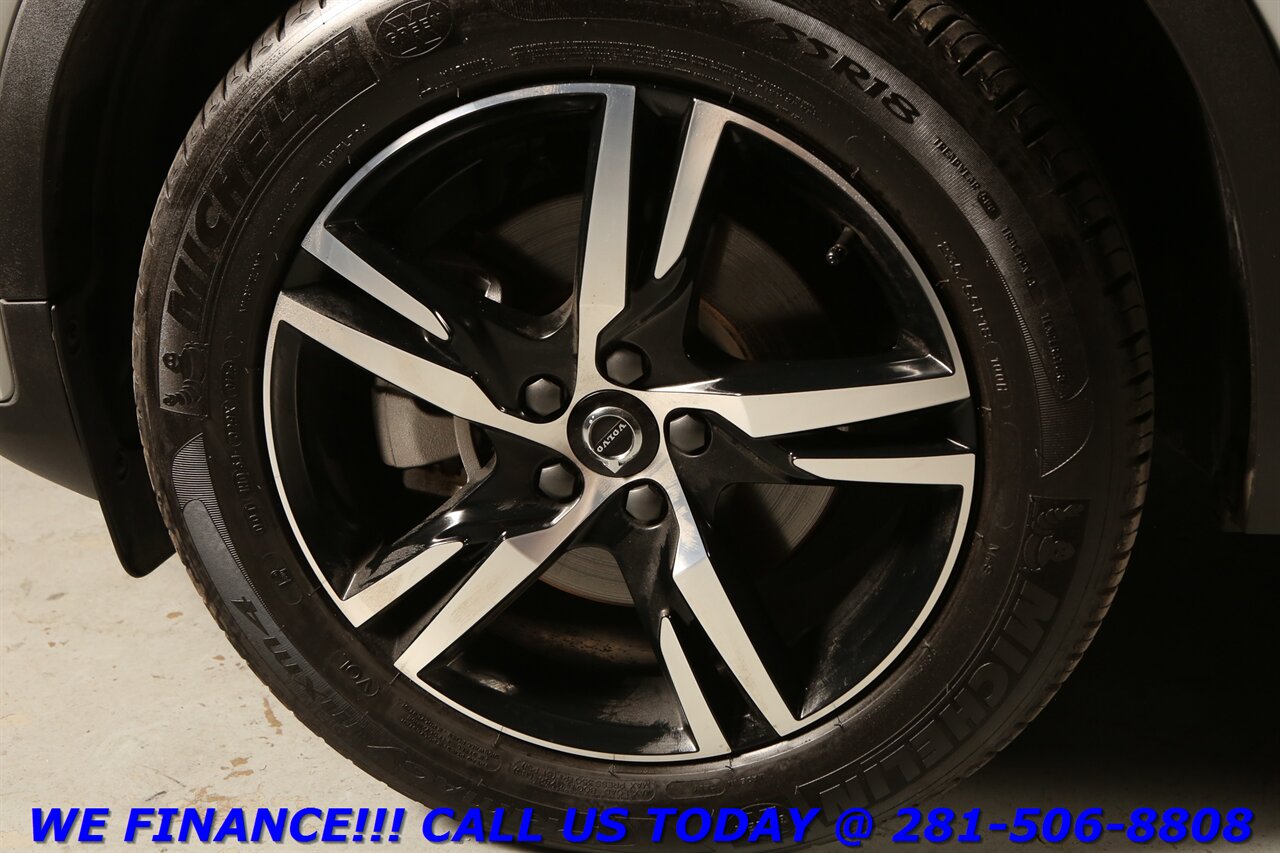 2025 Volvo XC40 2025 B5 Bright Theme AWD NAV PANO CAPLY CLIMATE PK   - Photo 24 - Houston, TX 77031