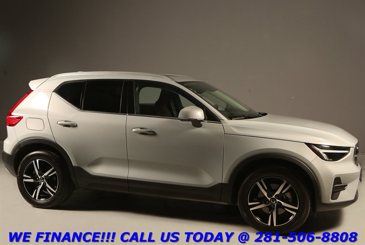 2025 Volvo XC40 2025 B5 Bright Theme AWD NAV PANO CAPLY CLIMATE PK   - Photo 8 - Houston, TX 77031