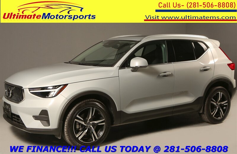 2025 Volvo XC40 2025 B5 Bright Theme AWD NAV PANO CAPLY CLIMATE PK