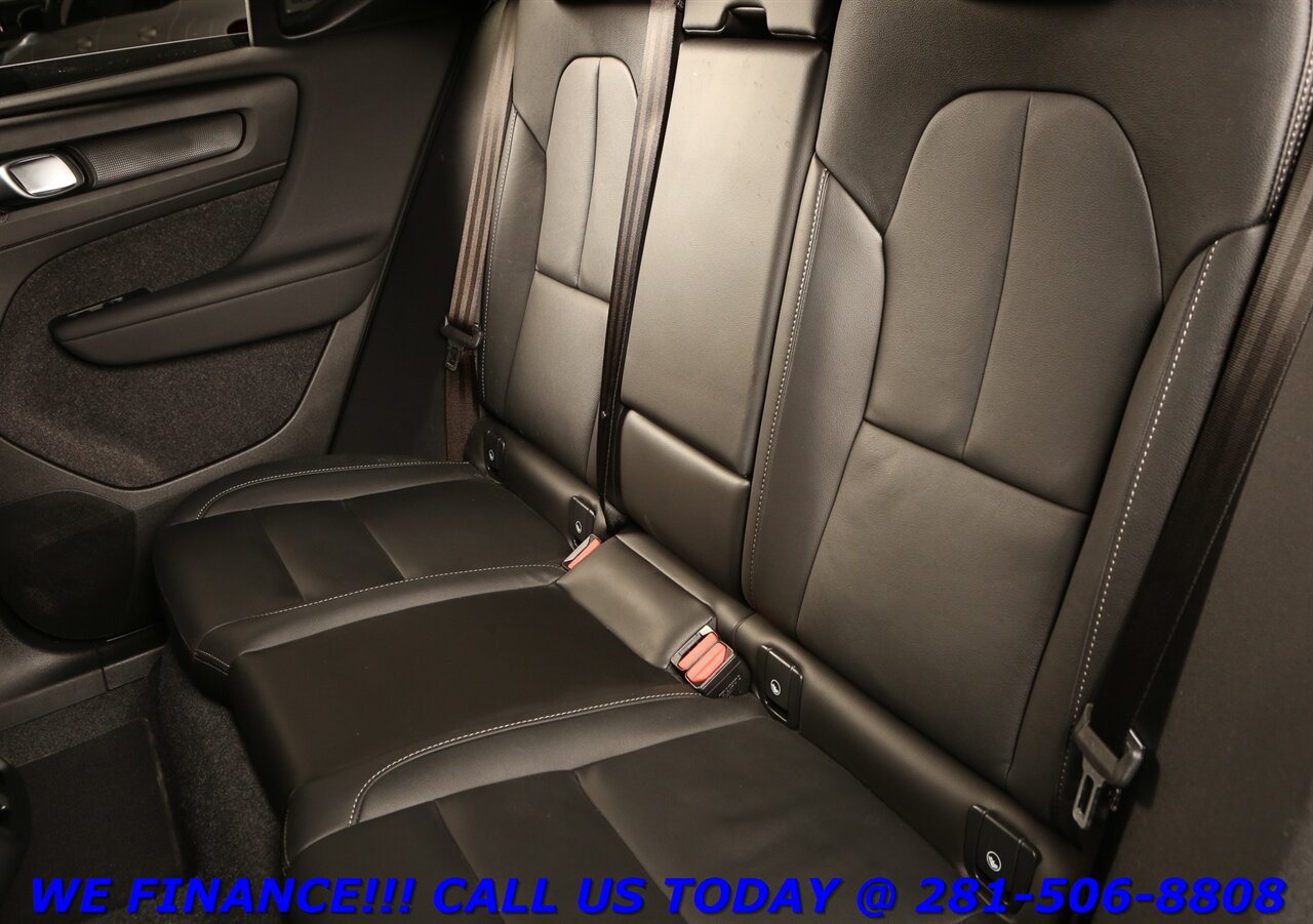 2025 Volvo XC40 2025 B5 Bright Theme AWD NAV PANO CAPLY CLIMATE PK   - Photo 23 - Houston, TX 77031