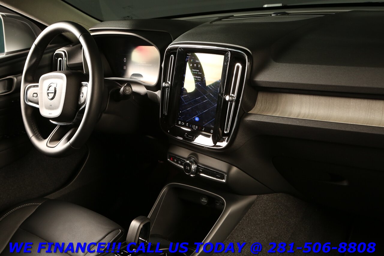 2025 Volvo XC40 2025 B5 Bright Theme AWD NAV PANO CAPLY CLIMATE PK   - Photo 20 - Houston, TX 77031