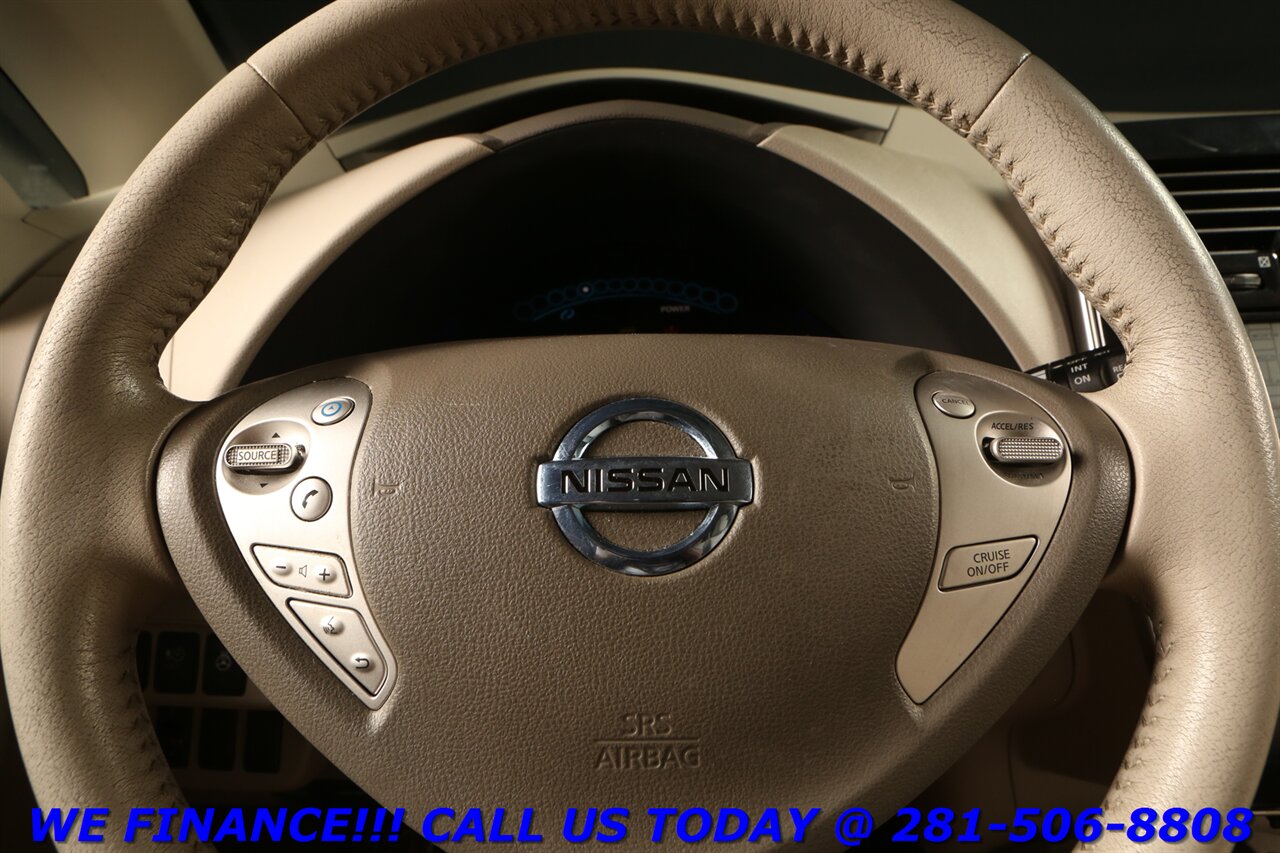 2012 Nissan LEAF 2012 SL NAV QUICK CHARGE CAM KEYGO 68K MLS IRS RE - Photo 12 - Houston, TX 77031