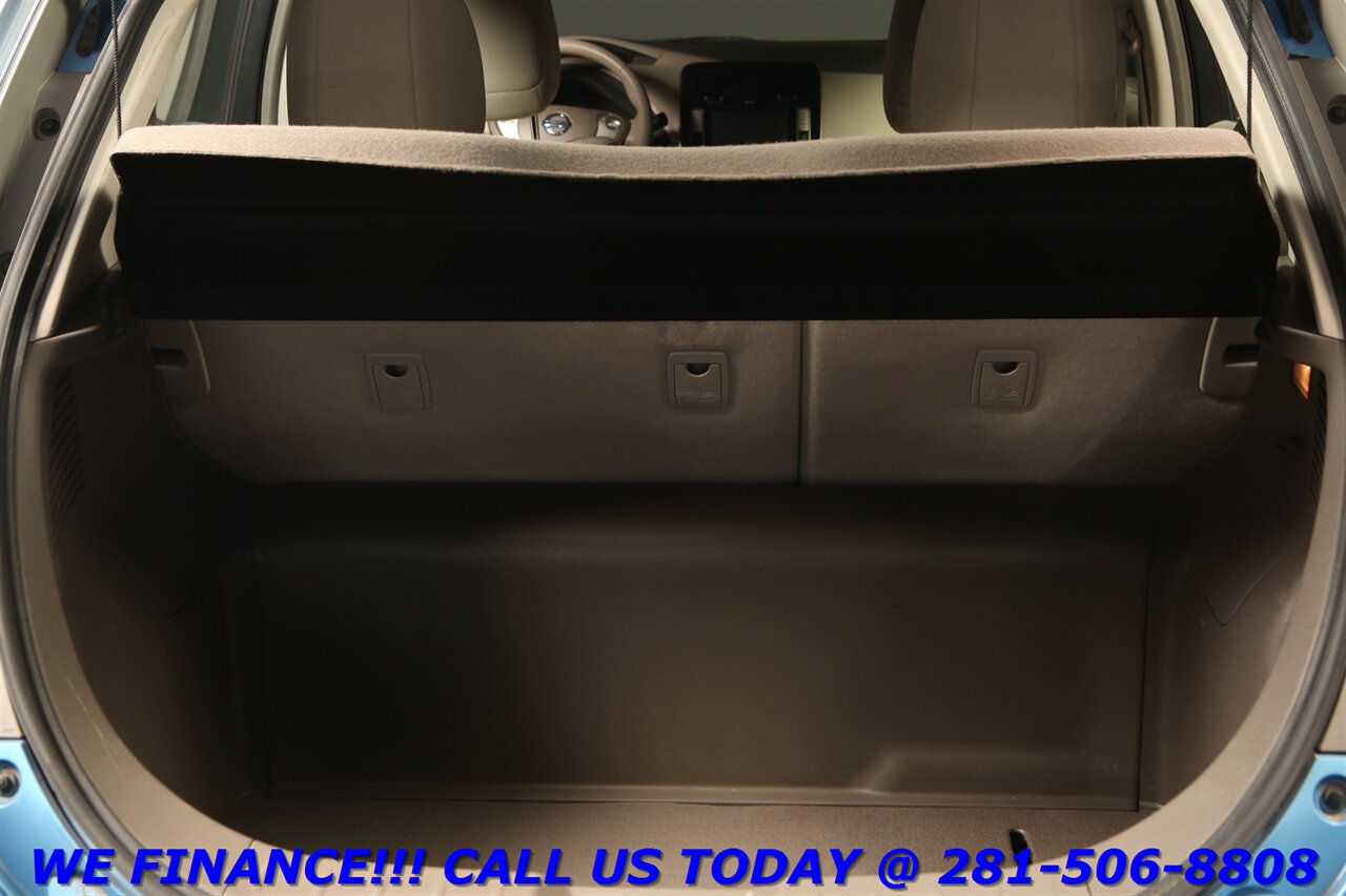 2012 Nissan LEAF 2012 SL NAV QUICK CHARGE CAM KEYGO 68K MLS IRS RE - Photo 22 - Houston, TX 77031