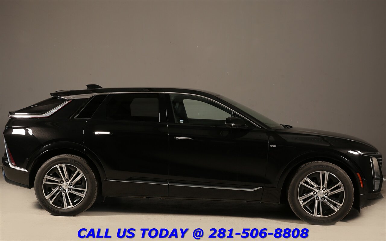 2024 Cadillac LYRIQ 2024 Luxury 500HP AWD NAV PANO ADAPTCRUISE 33K Mi - Photo 30 - Houston, TX 77031