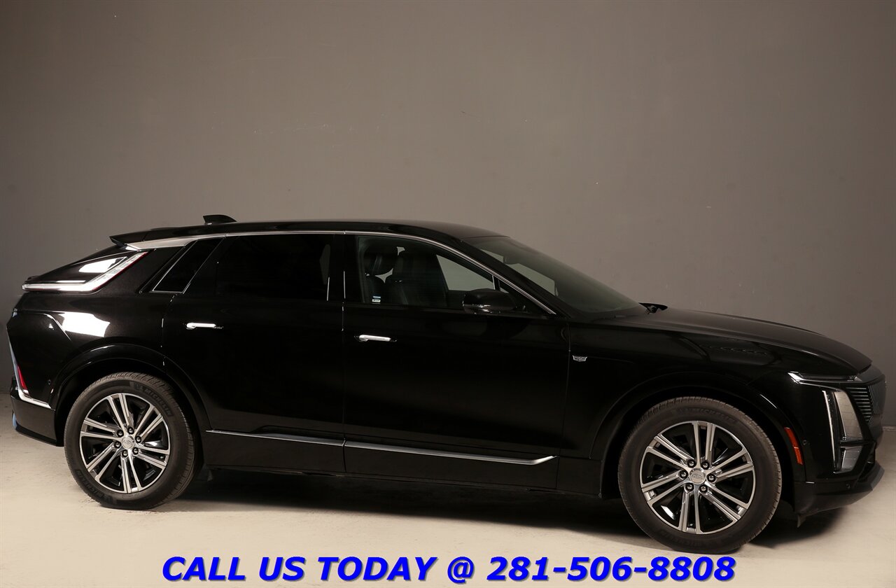 2024 Cadillac LYRIQ 2024 Luxury 500HP AWD NAV PANO ADAPTCRUISE 33K Mi - Photo 7 - Houston, TX 77031