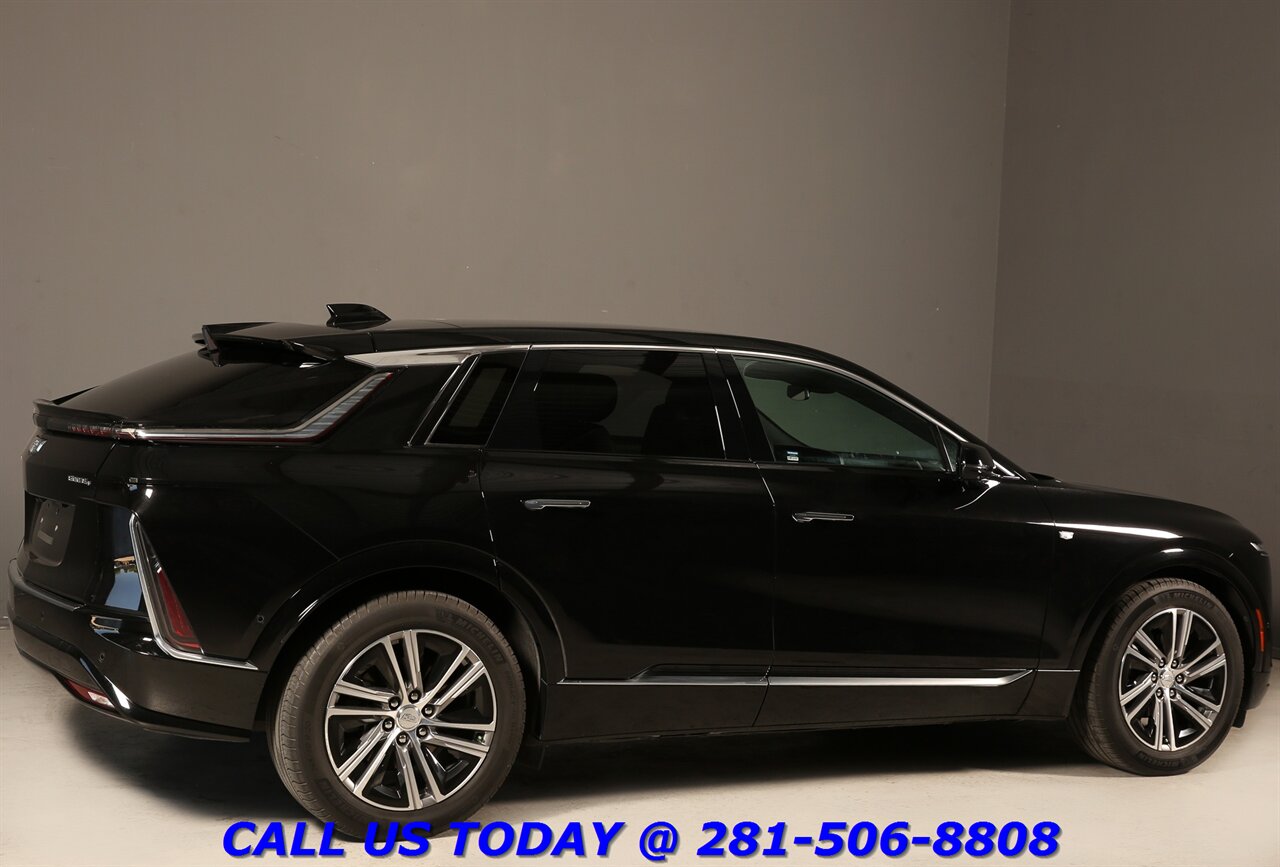 2024 Cadillac LYRIQ 2024 Luxury 500HP AWD NAV PANO ADAPTCRUISE 33K Mi - Photo 6 - Houston, TX 77031