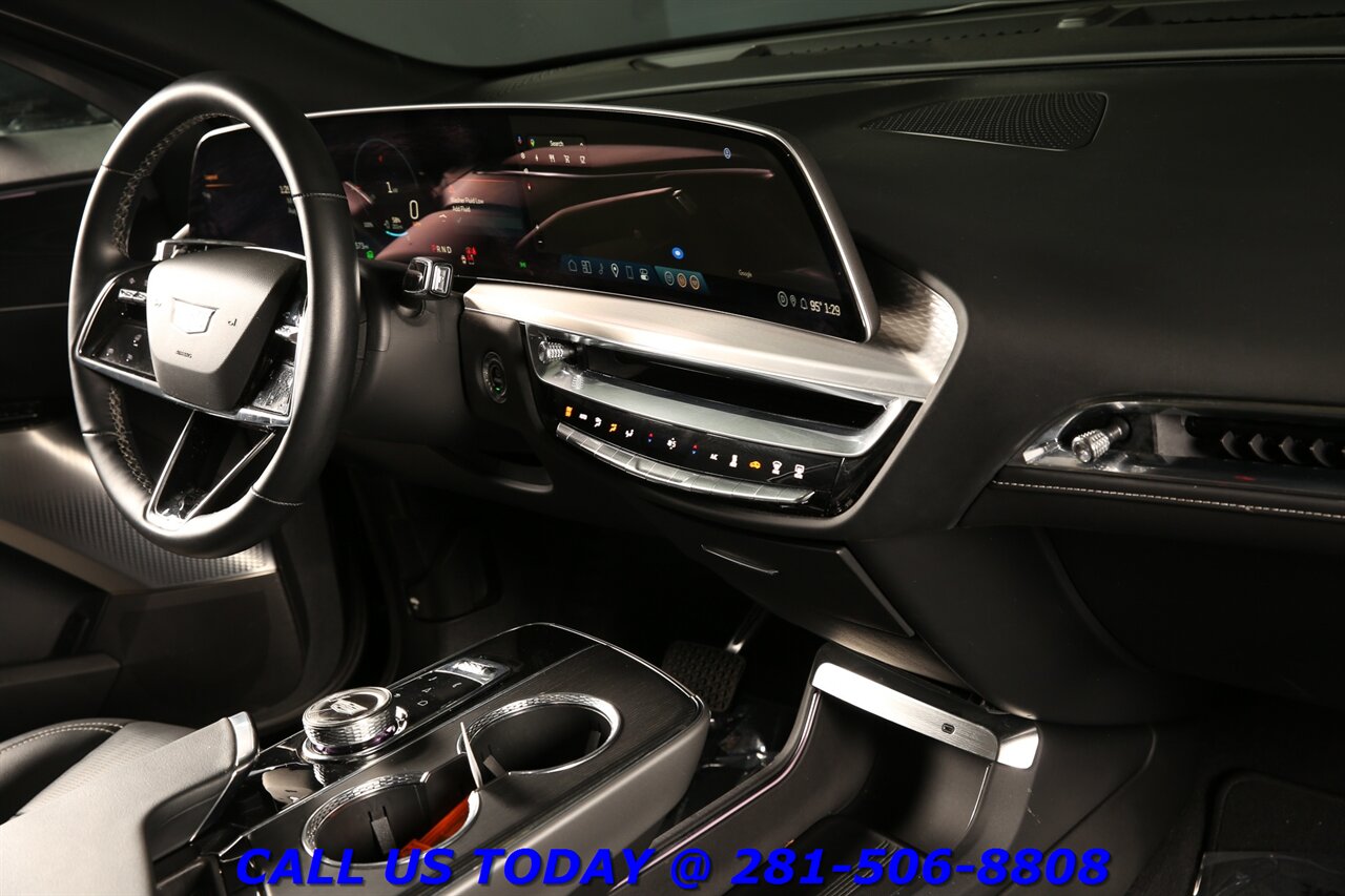 2024 Cadillac LYRIQ 2024 Luxury 500HP AWD NAV PANO ADAPTCRUISE 33K Mi - Photo 20 - Houston, TX 77031