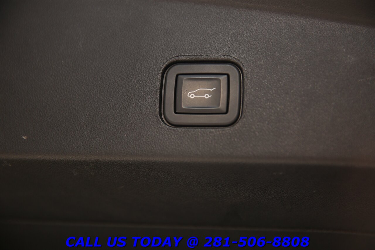2024 Cadillac LYRIQ 2024 Luxury 500HP AWD NAV PANO ADAPTCRUISE 33K Mi - Photo 29 - Houston, TX 77031