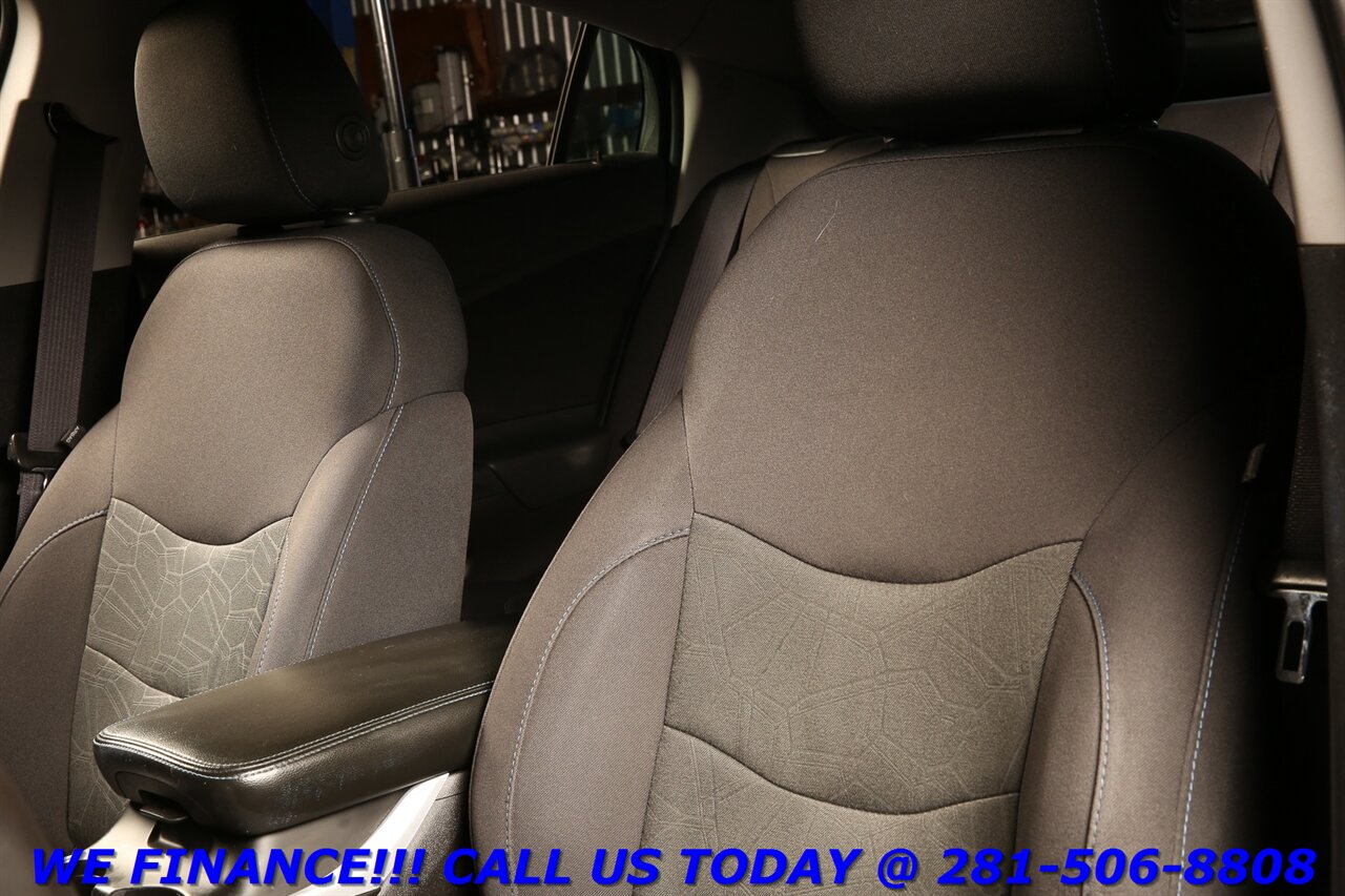 2017 Chevrolet Volt 2017 LT SPORT CAMERA KEYLESS BLUETOOTH 73K MLS   - Photo 11 - Houston, TX 77031