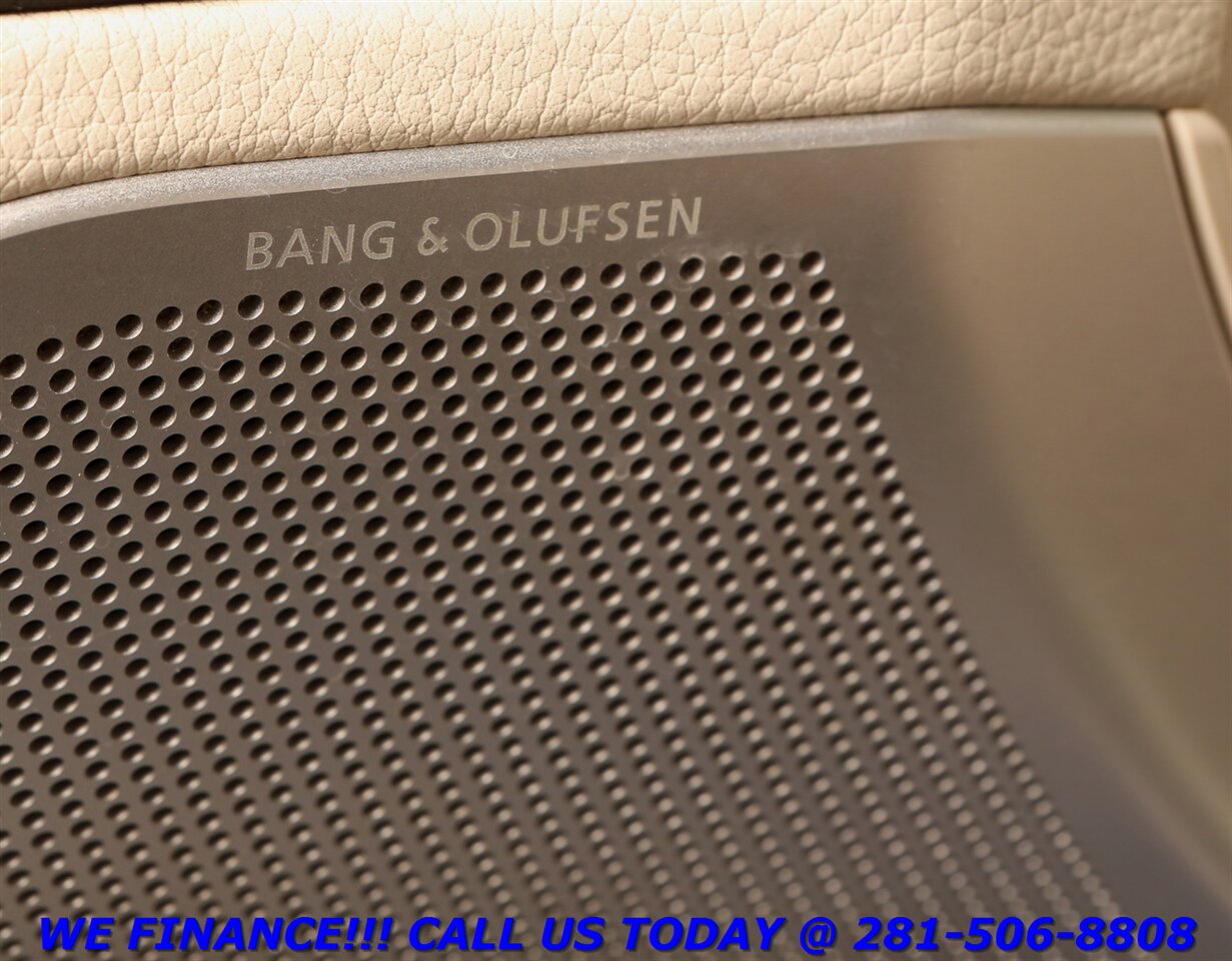 2017 Mercedes-Benz 2017 SL 450 P1 NAV PANO BLIND BANG OLUFSEN DRVASST   - Photo 9 - Houston, TX 77031